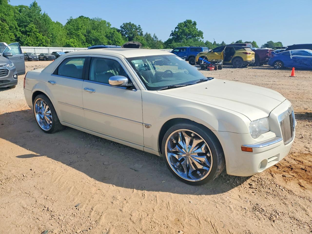 2007 Chrysler 300c White vin: 2C3KA63H87H669640