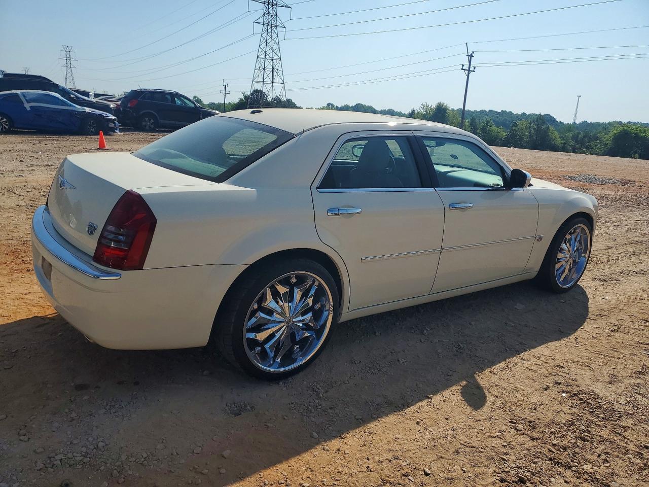 2007 Chrysler 300c White vin: 2C3KA63H87H669640
