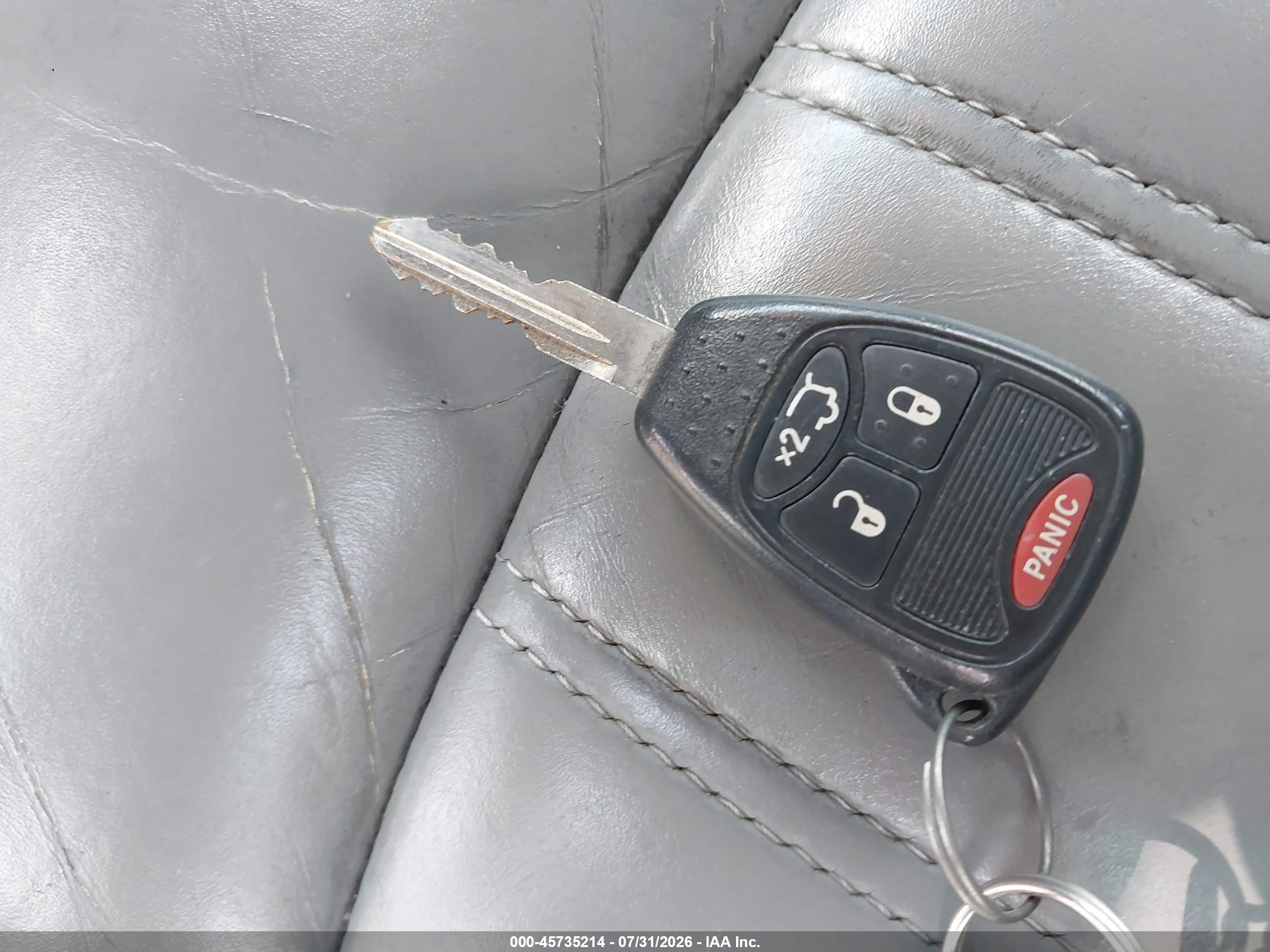 2007 Chrysler 300c   Серый vin: 2C3KA63H87H784755