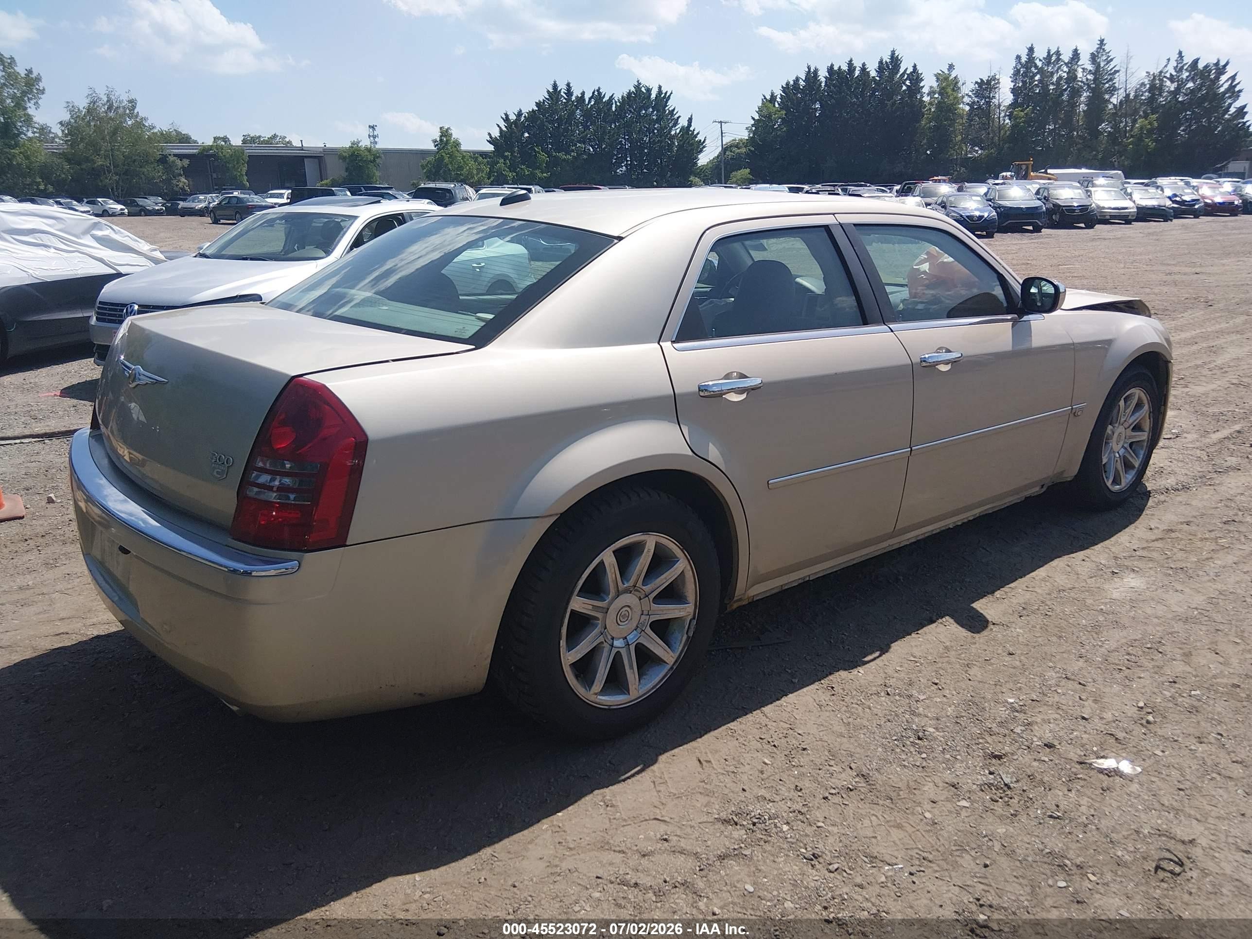 2006 Chrysler 300c   Золотой vin: 2C3KA63H96H171610