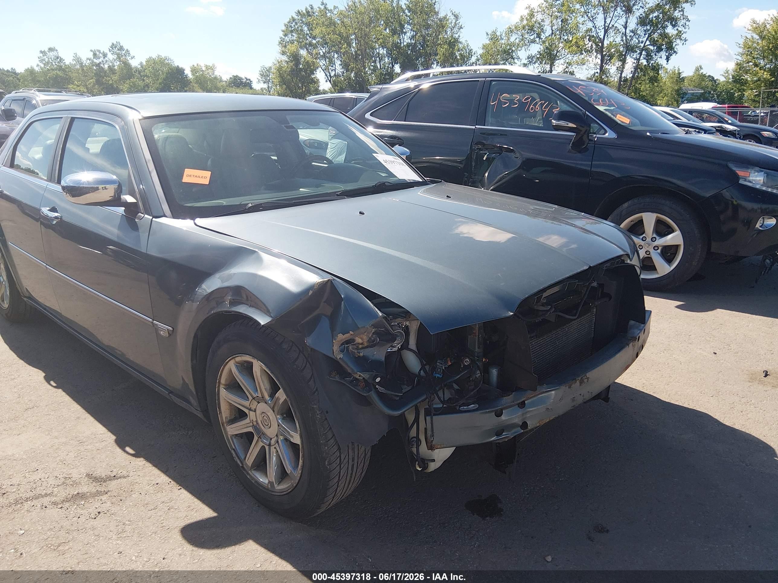 2006 Chrysler 300c   Синий vin: 2C3KA63H96H220076