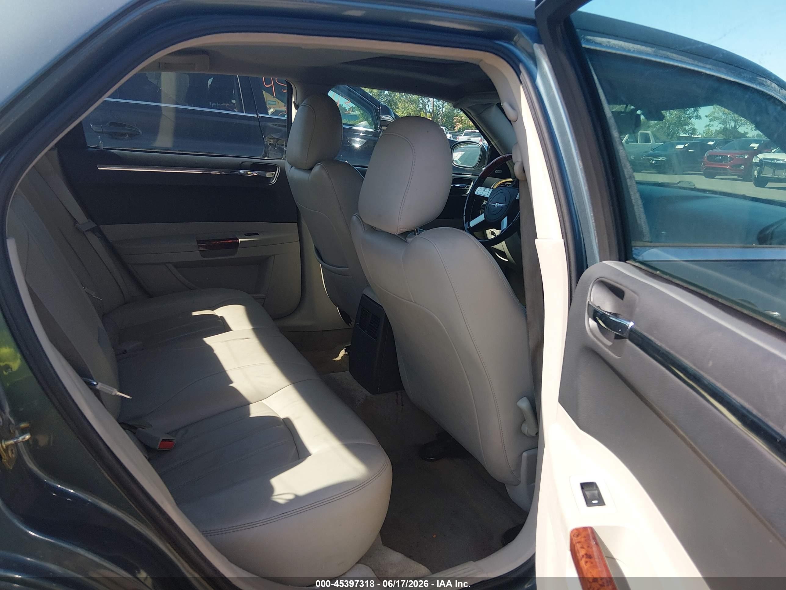 2006 Chrysler 300c   Синий vin: 2C3KA63H96H220076