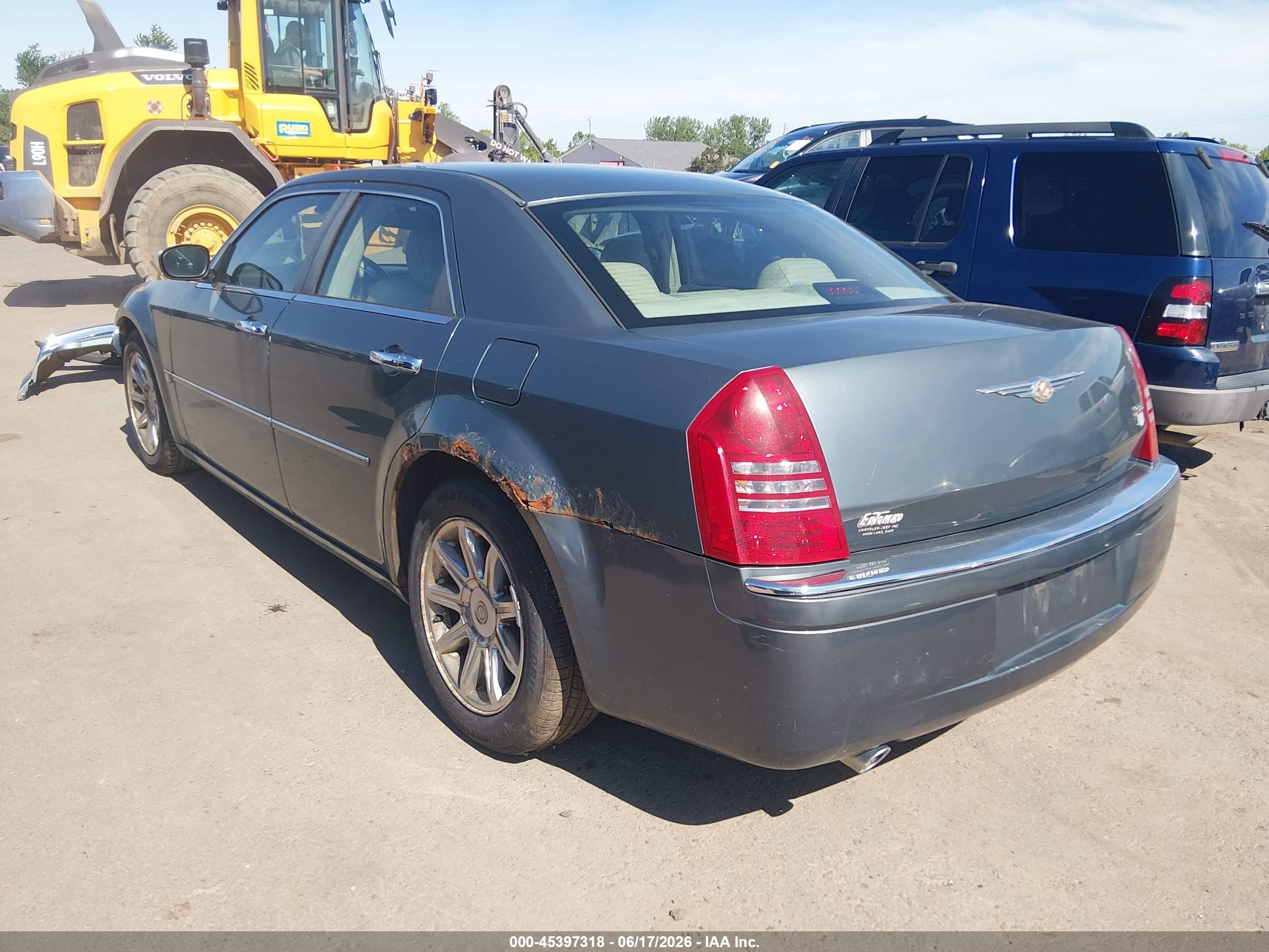 2006 Chrysler 300c   Синий vin: 2C3KA63H96H220076