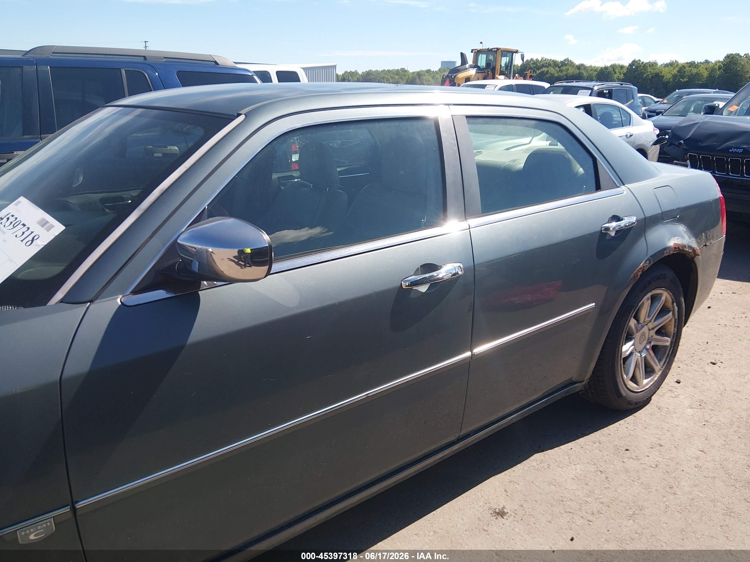 2006 Chrysler 300c   Синий vin: 2C3KA63H96H220076