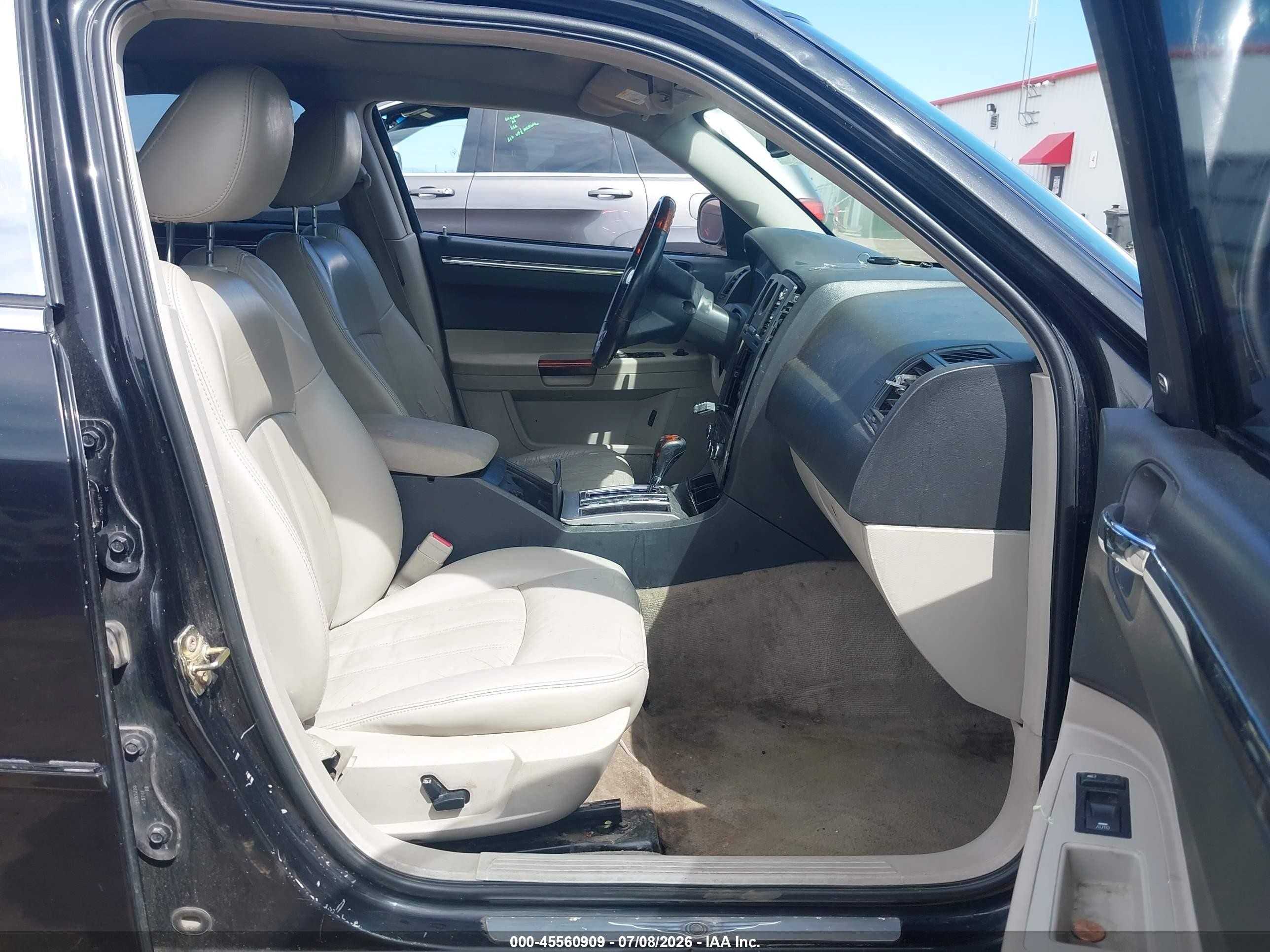 2006 Chrysler 300c   Black vin: 2C3KA63H96H317357