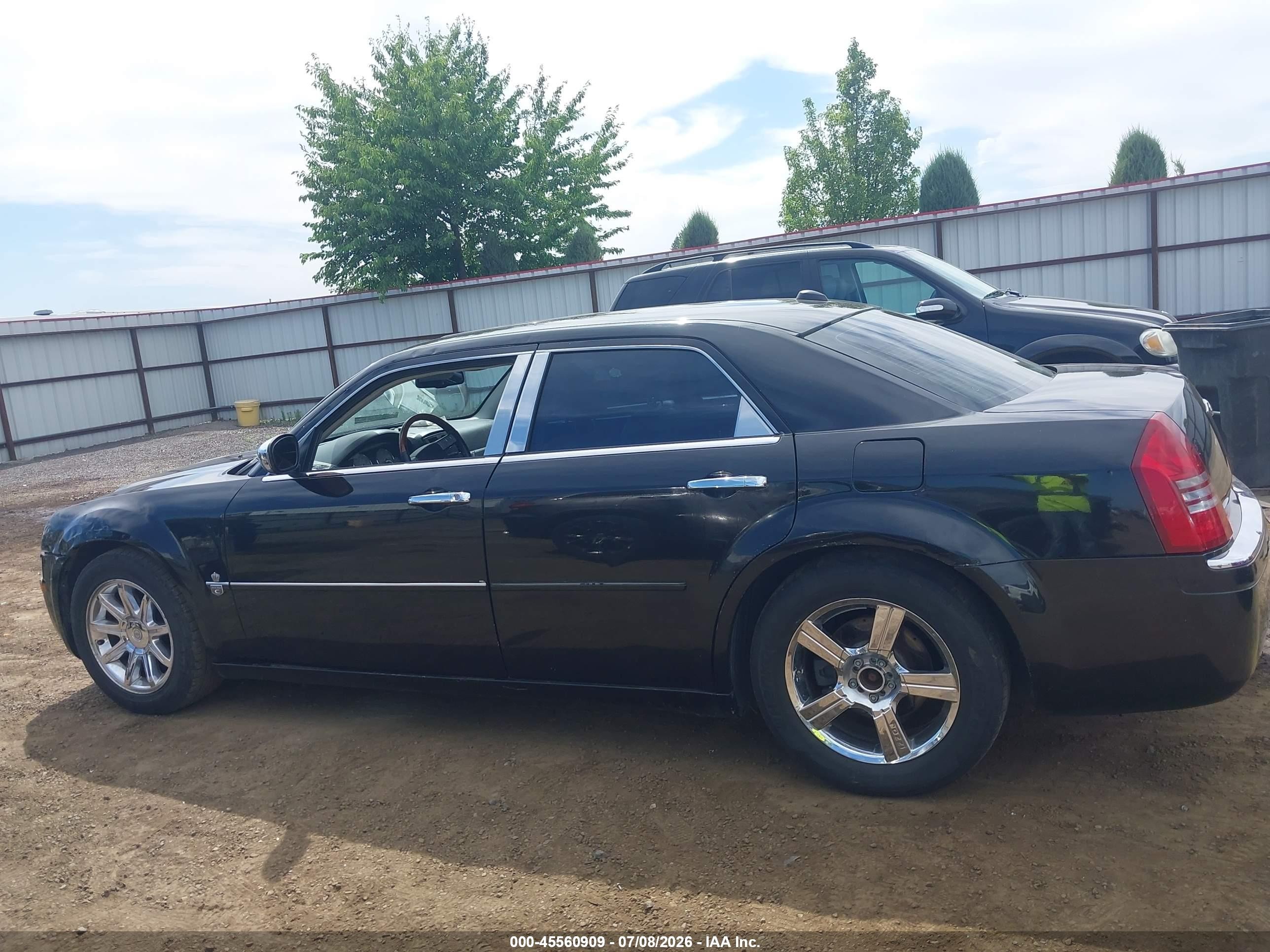 2006 Chrysler 300c   Black vin: 2C3KA63H96H317357