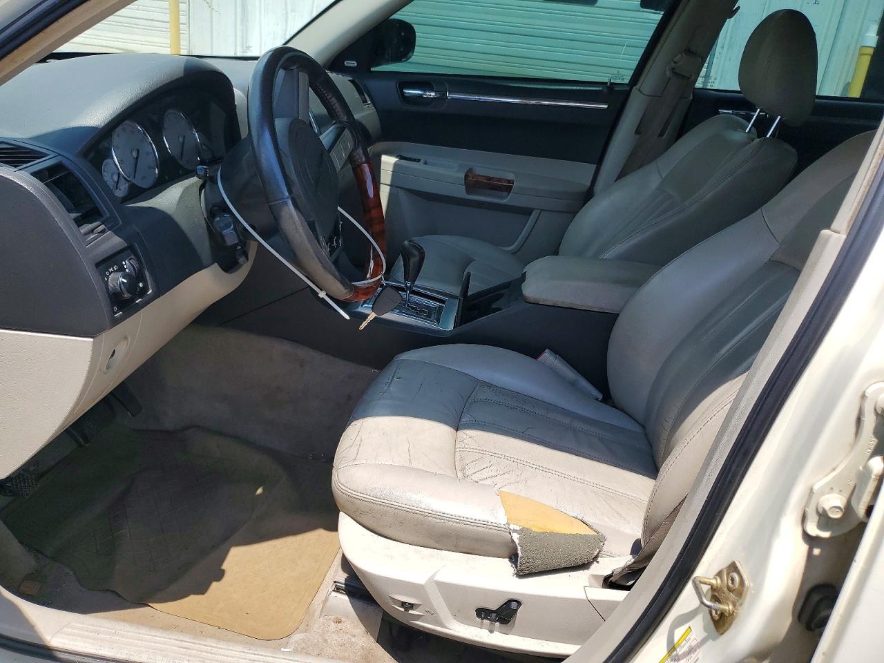 2006 Chrysler 300c Белый vin: 2C3KA63H96H486861