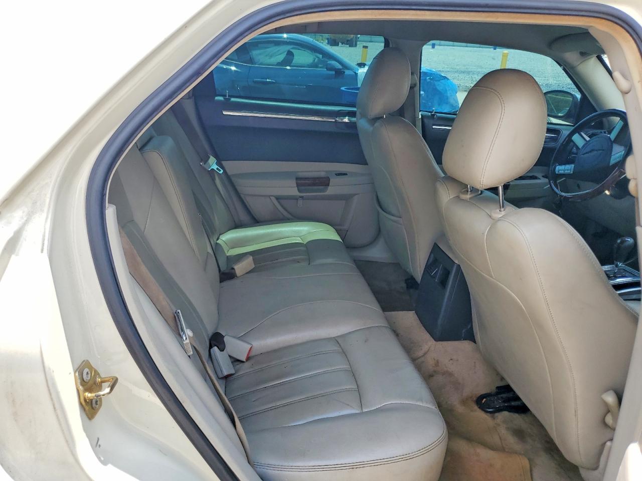 2006 Chrysler 300c Белый vin: 2C3KA63H96H486861