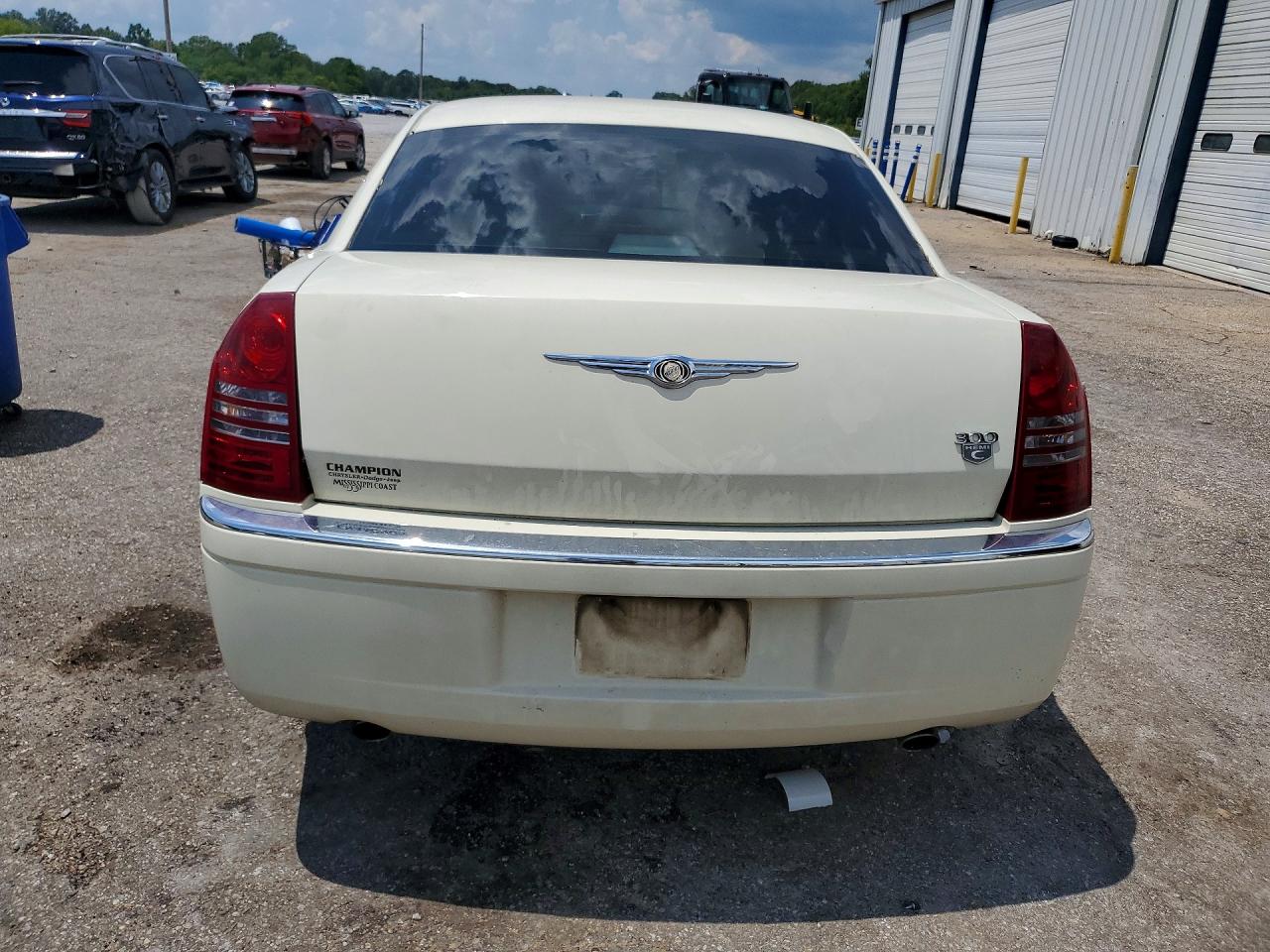 2006 Chrysler 300c Белый vin: 2C3KA63H96H486861