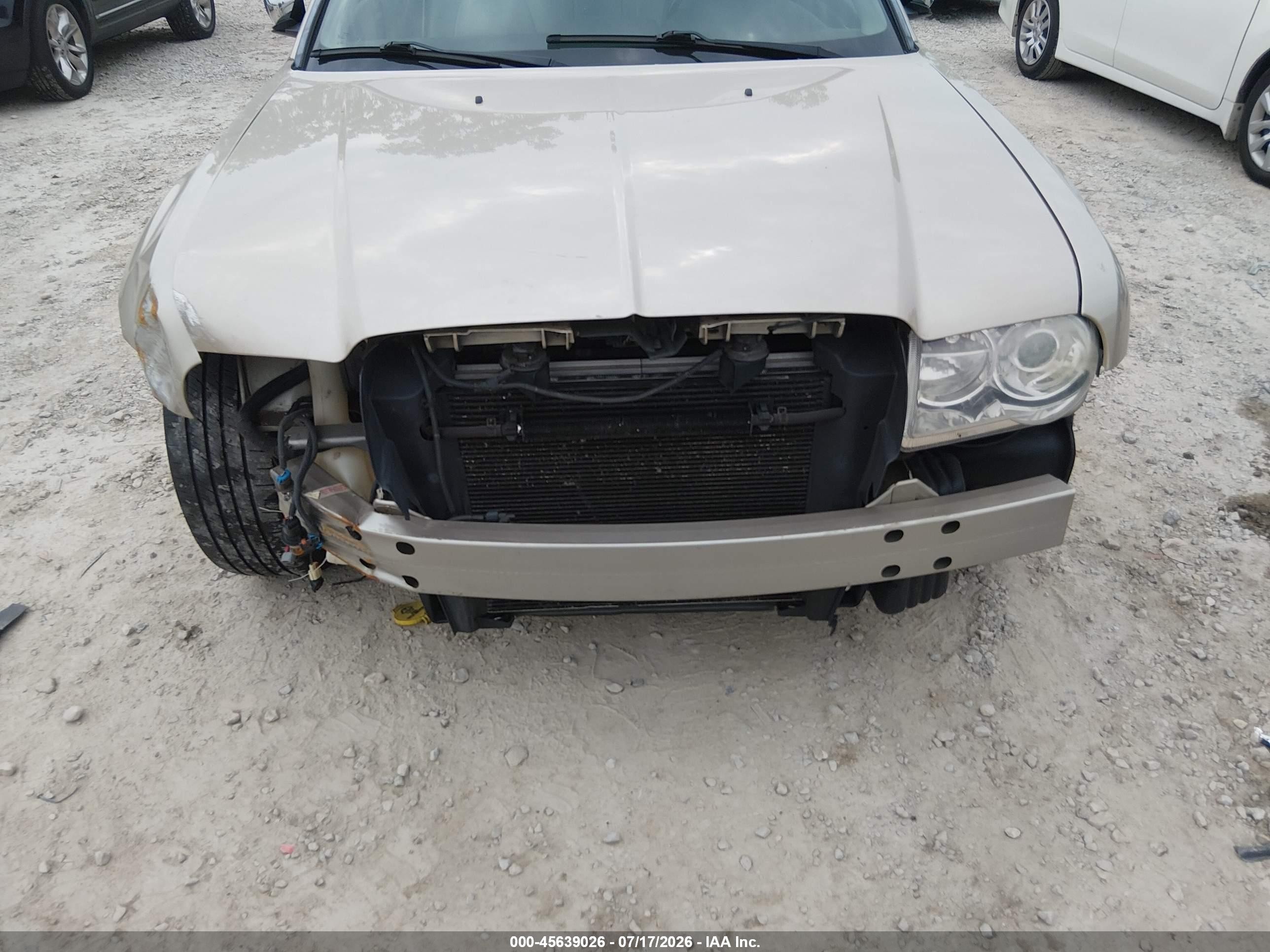 2006 Chrysler 300c   Золотой vin: 2C3KA63H96H537694