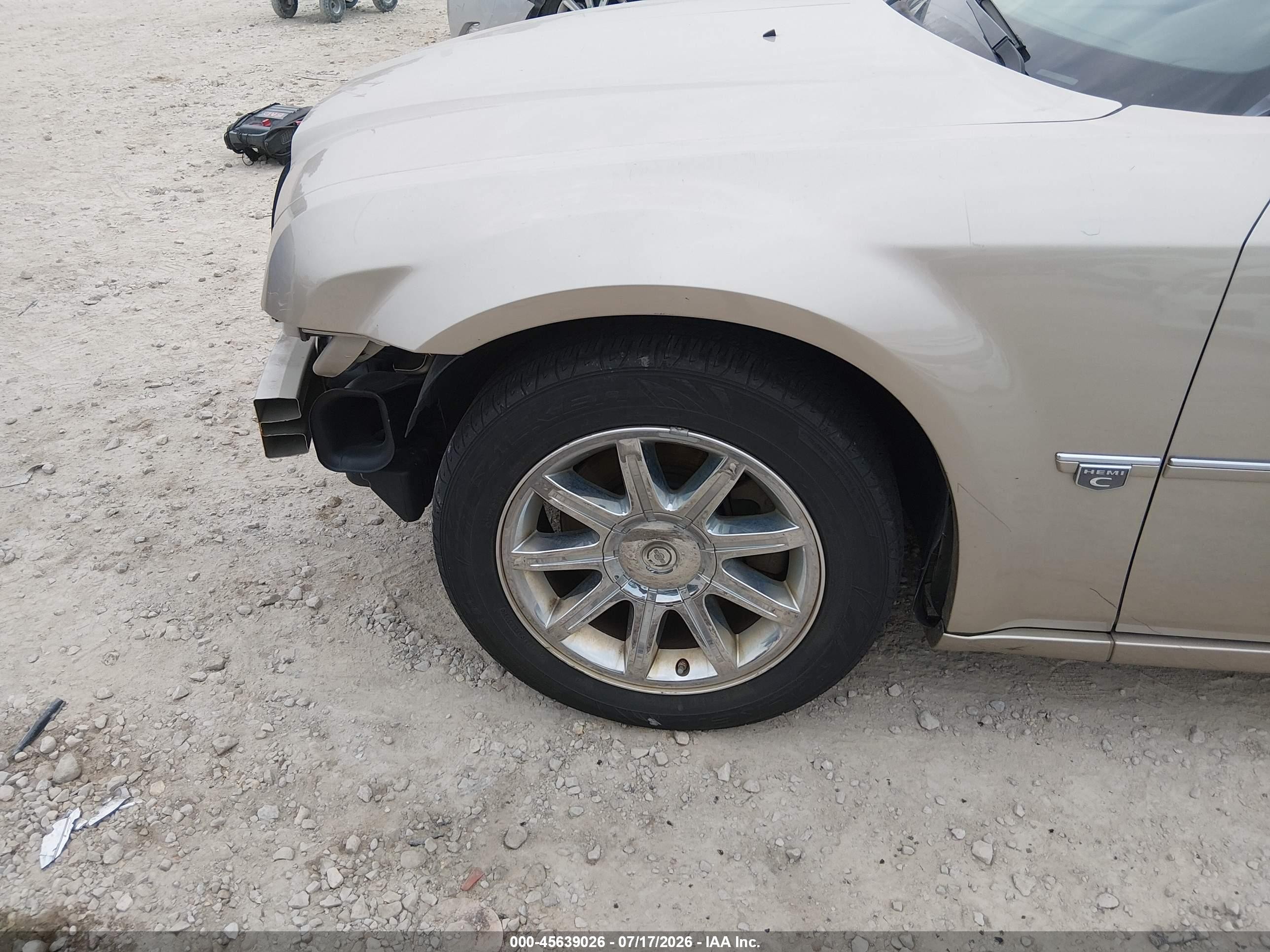 2006 Chrysler 300c   Золотой vin: 2C3KA63H96H537694