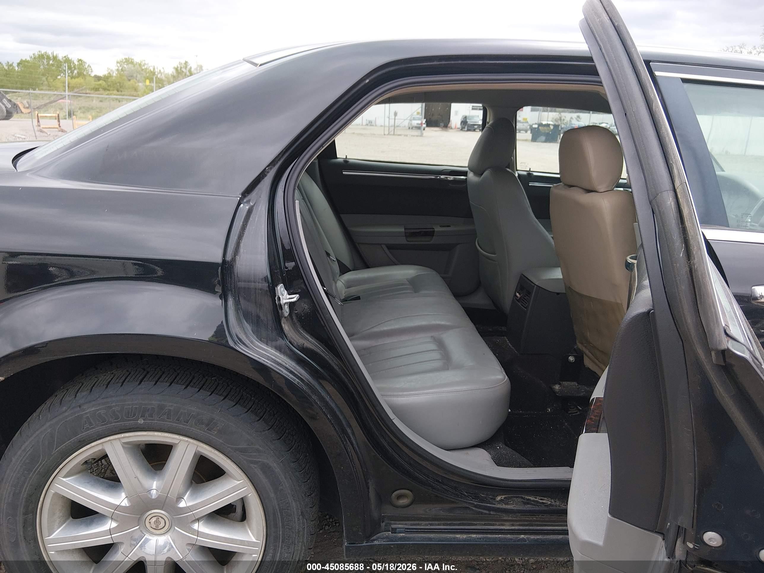 2007 Chrysler 300c   Black vin: 2C3KA63H97H887795