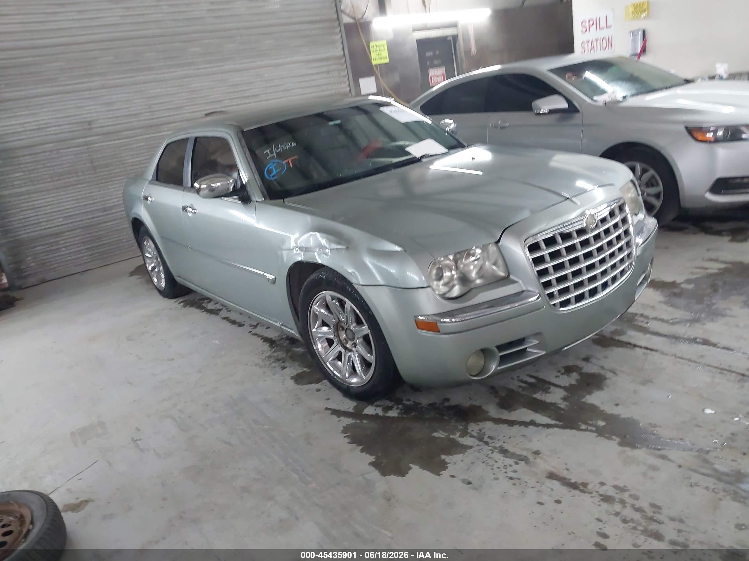 2006 Chrysler 300c   Gray vin: 2C3KA63HX6H399468