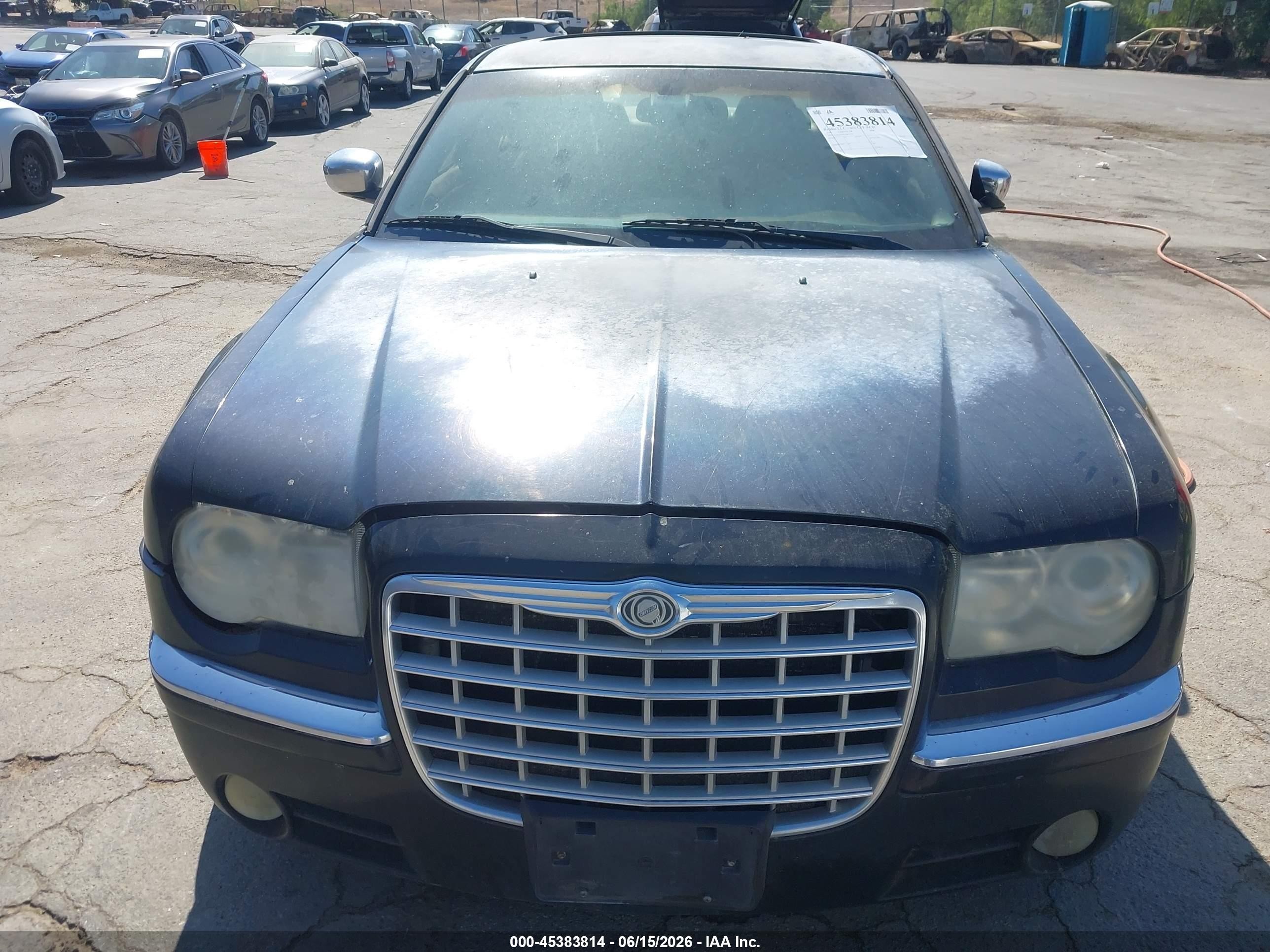 2007 Chrysler 300c   Black vin: 2C3KA63HX7H633707