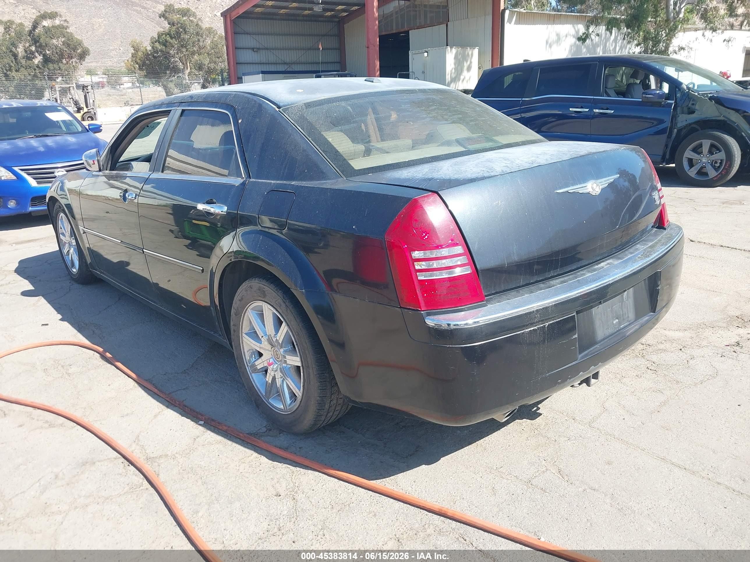 2007 Chrysler 300c   Black vin: 2C3KA63HX7H633707
