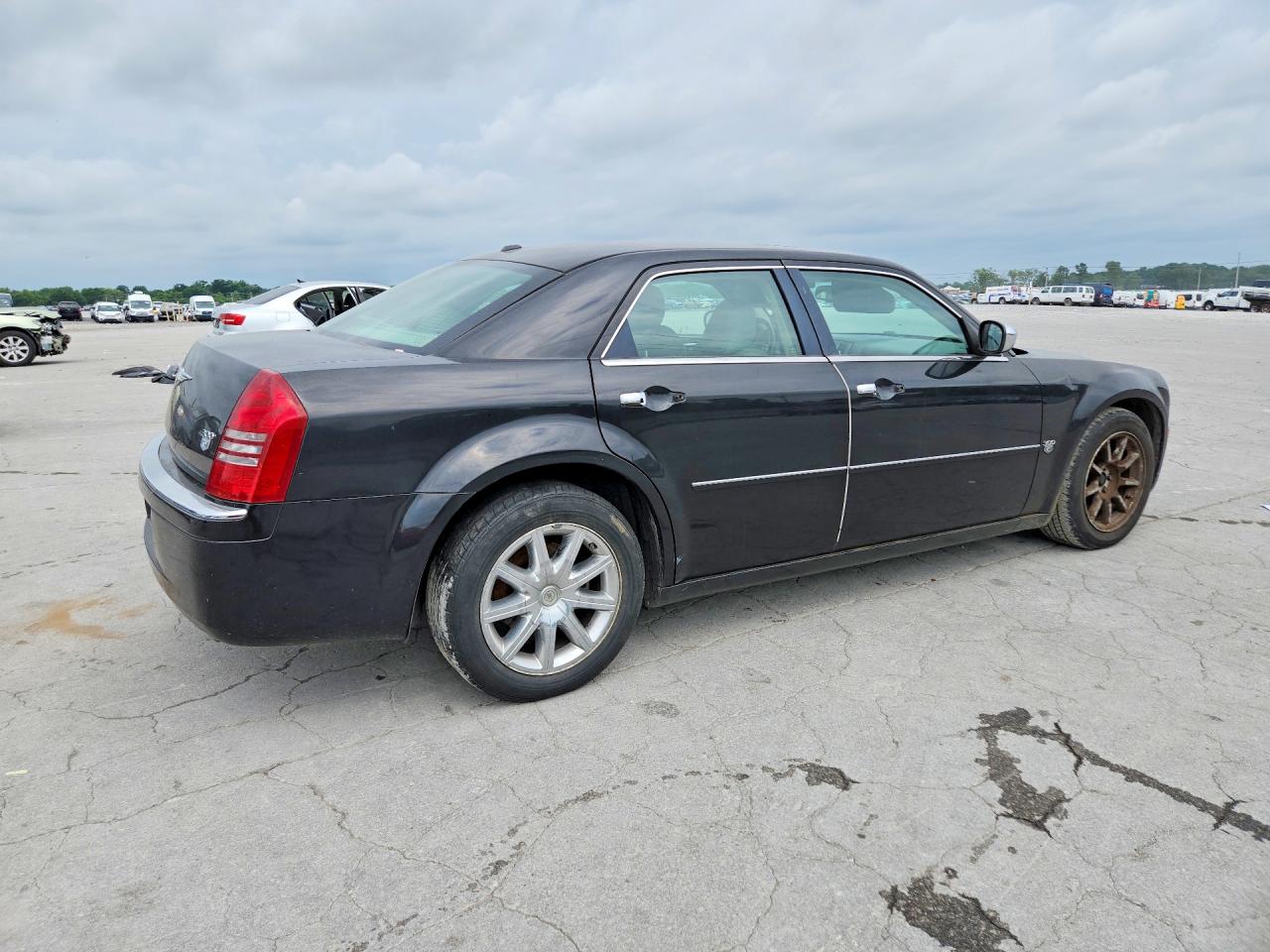 2007 Chrysler 300c Black vin: 2C3KA63HX7H748517