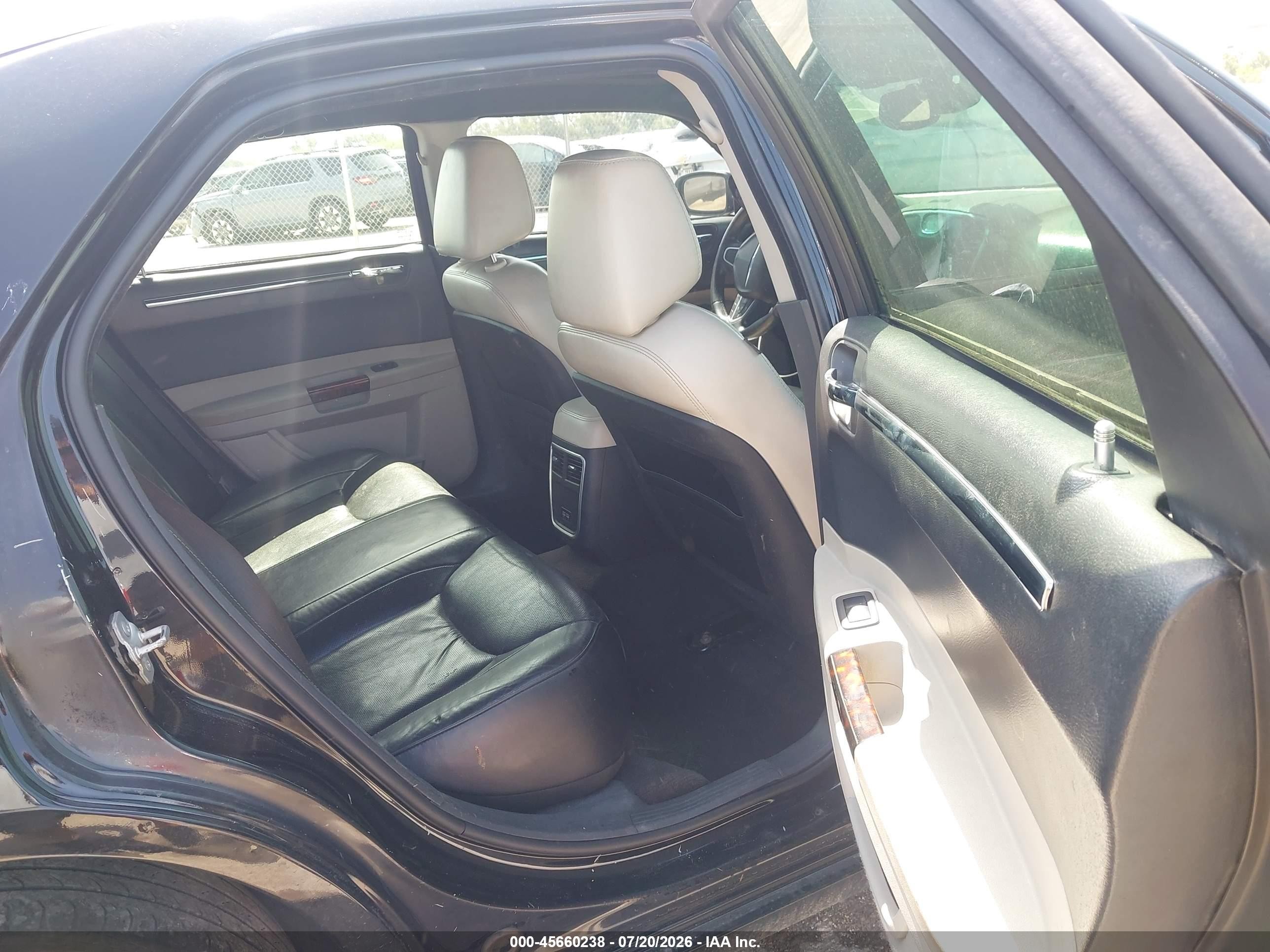 2007 Chrysler 300c   Черный vin: 2C3KA63HX7H884520
