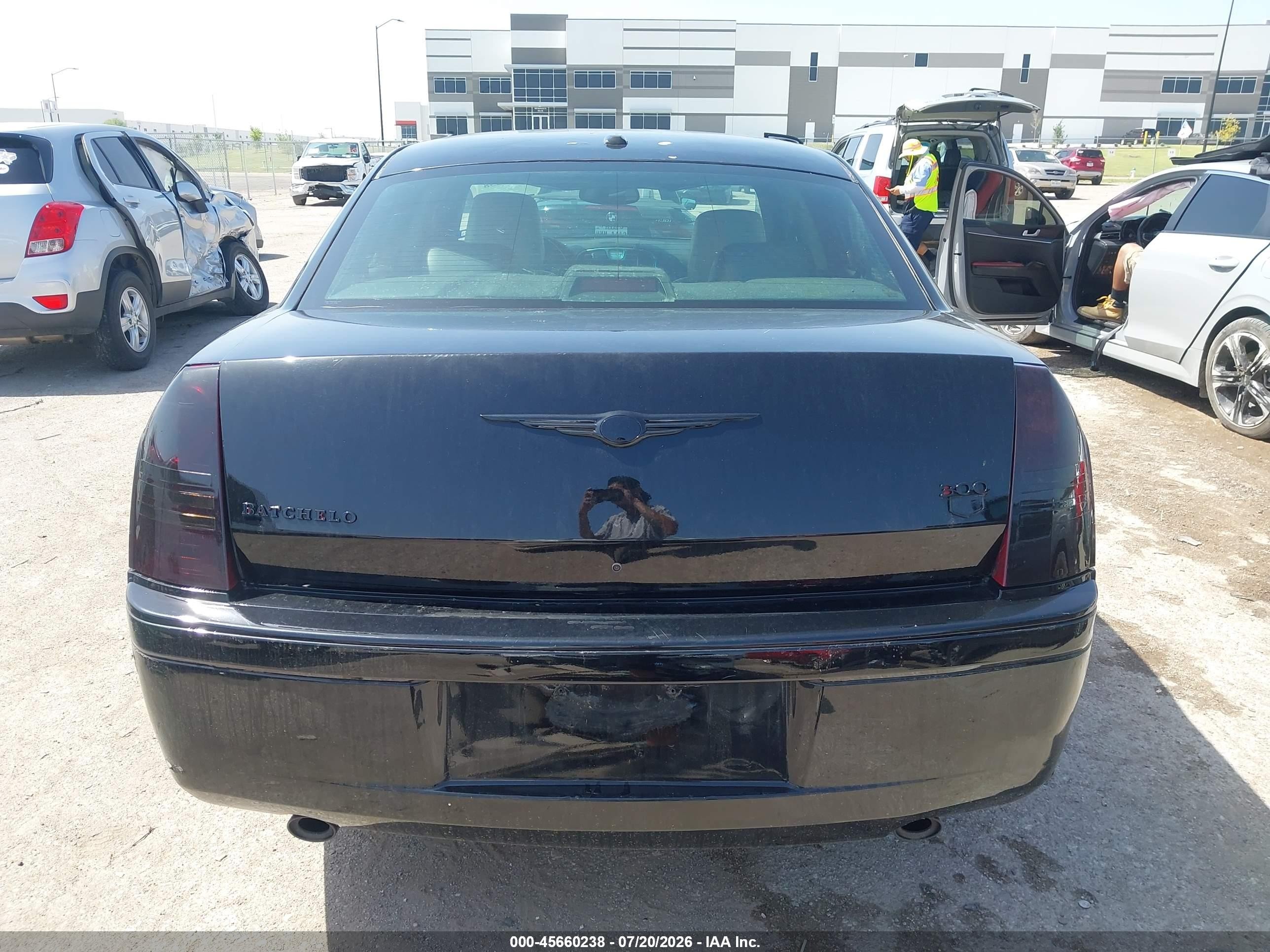 2007 Chrysler 300c   Черный vin: 2C3KA63HX7H884520
