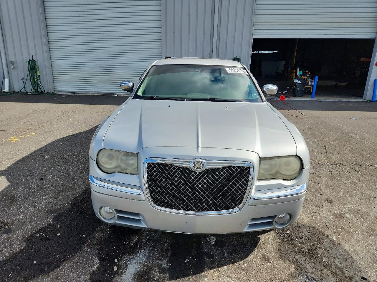 2009 Chrysler 300c Silver vin: 2C3KA63T49H605148