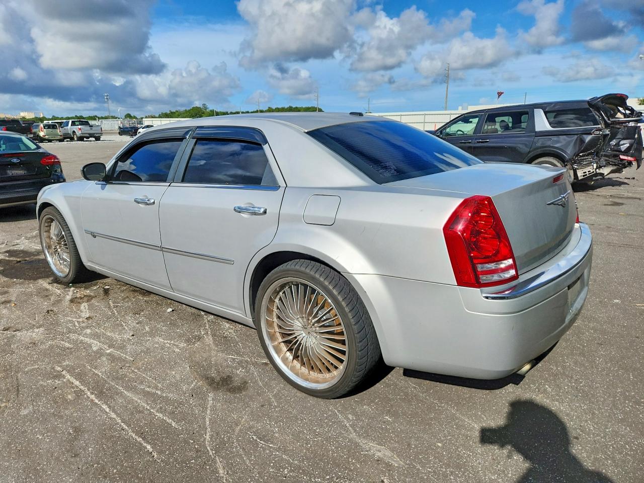 2009 Chrysler 300c Silver vin: 2C3KA63T49H605148