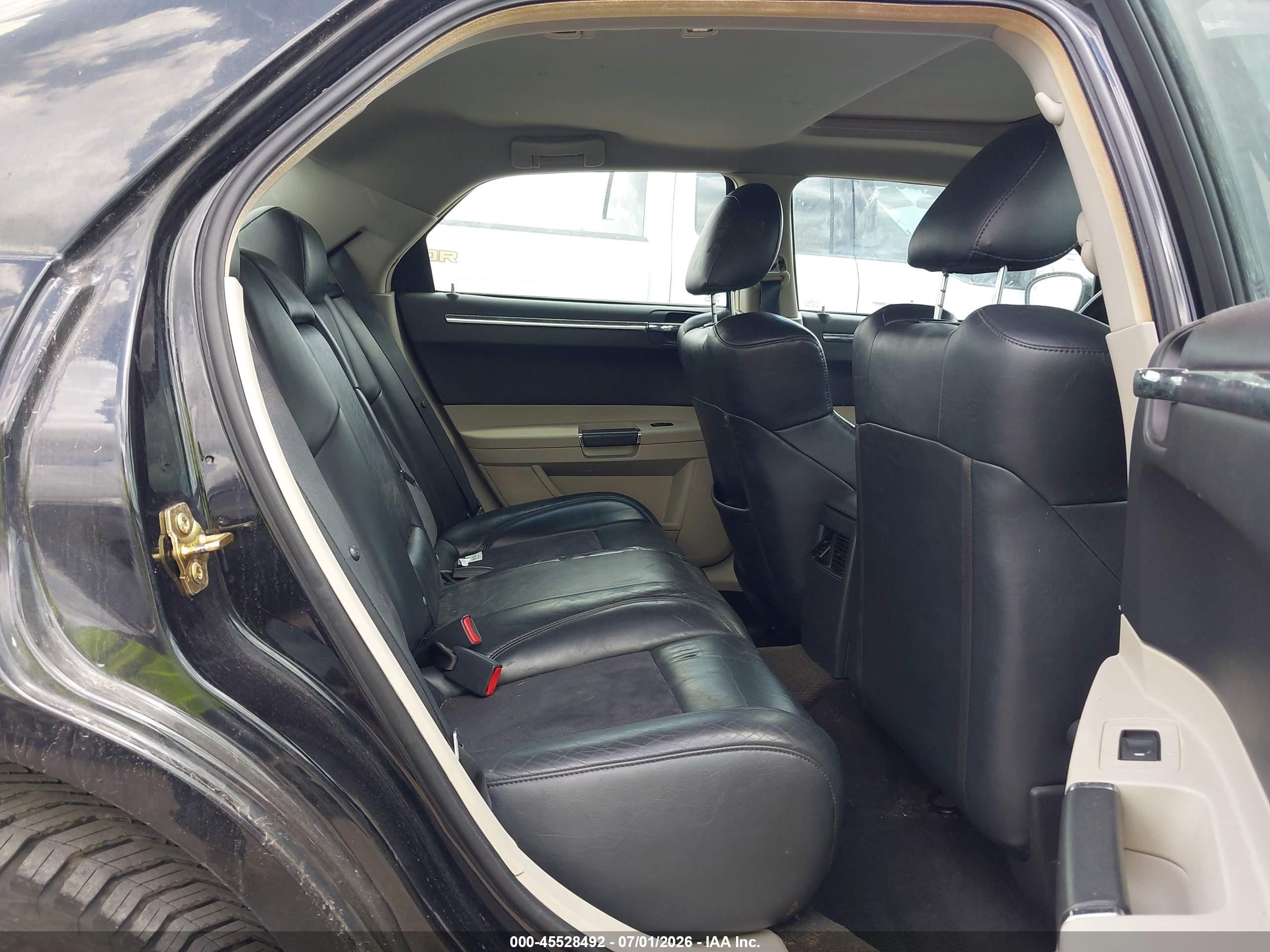 2006 Chrysler 300c Srt8 Черный vin: 2C3KA73W56H101252