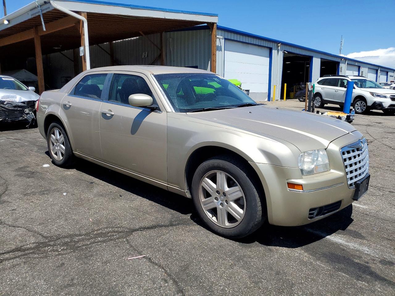 2006 Chrysler 300 Touring Gold vin: 2C3KK53G16H149227