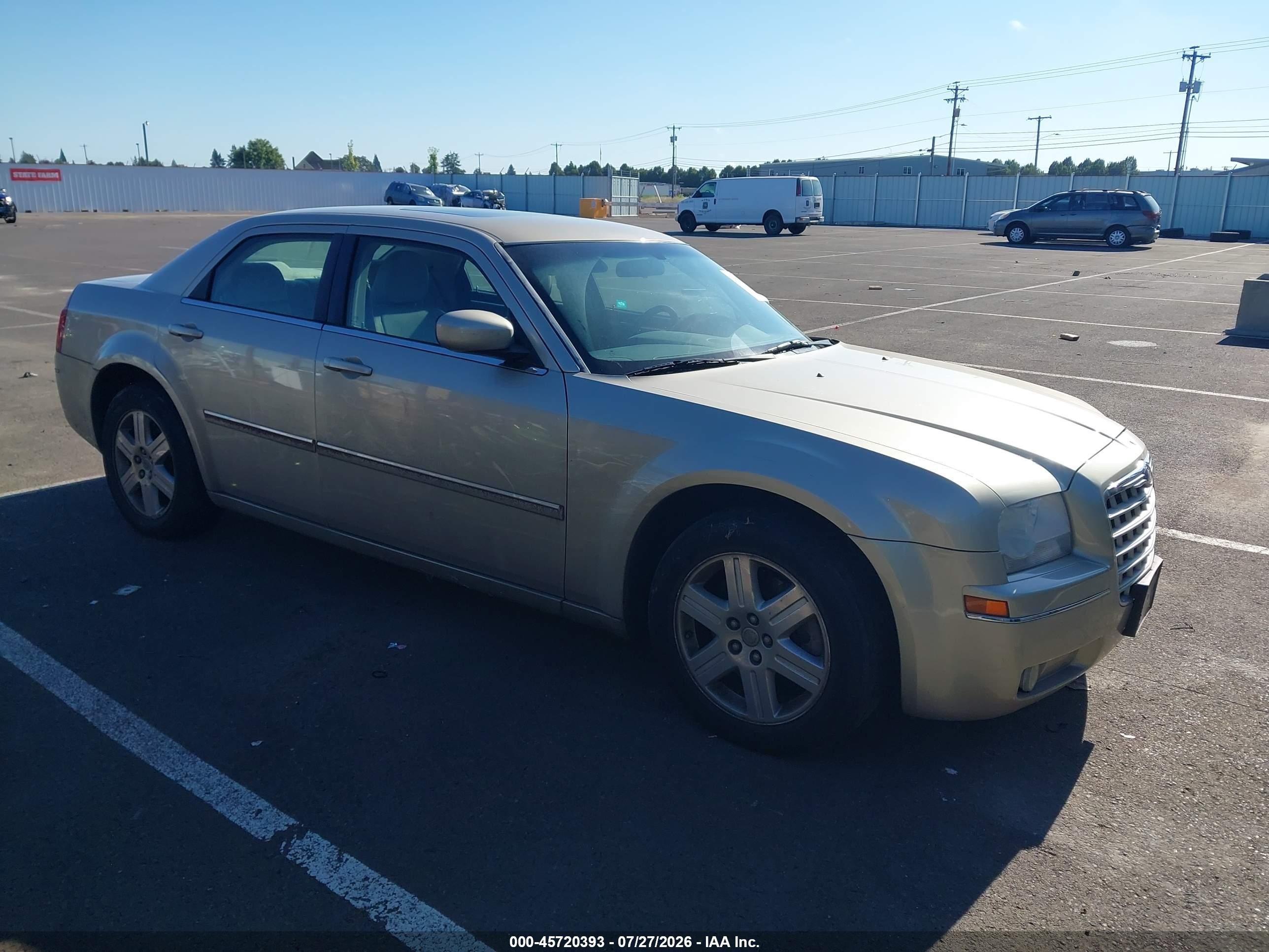 2006 Chrysler 300 Touring Золотой vin: 2C3KK53G26H539477
