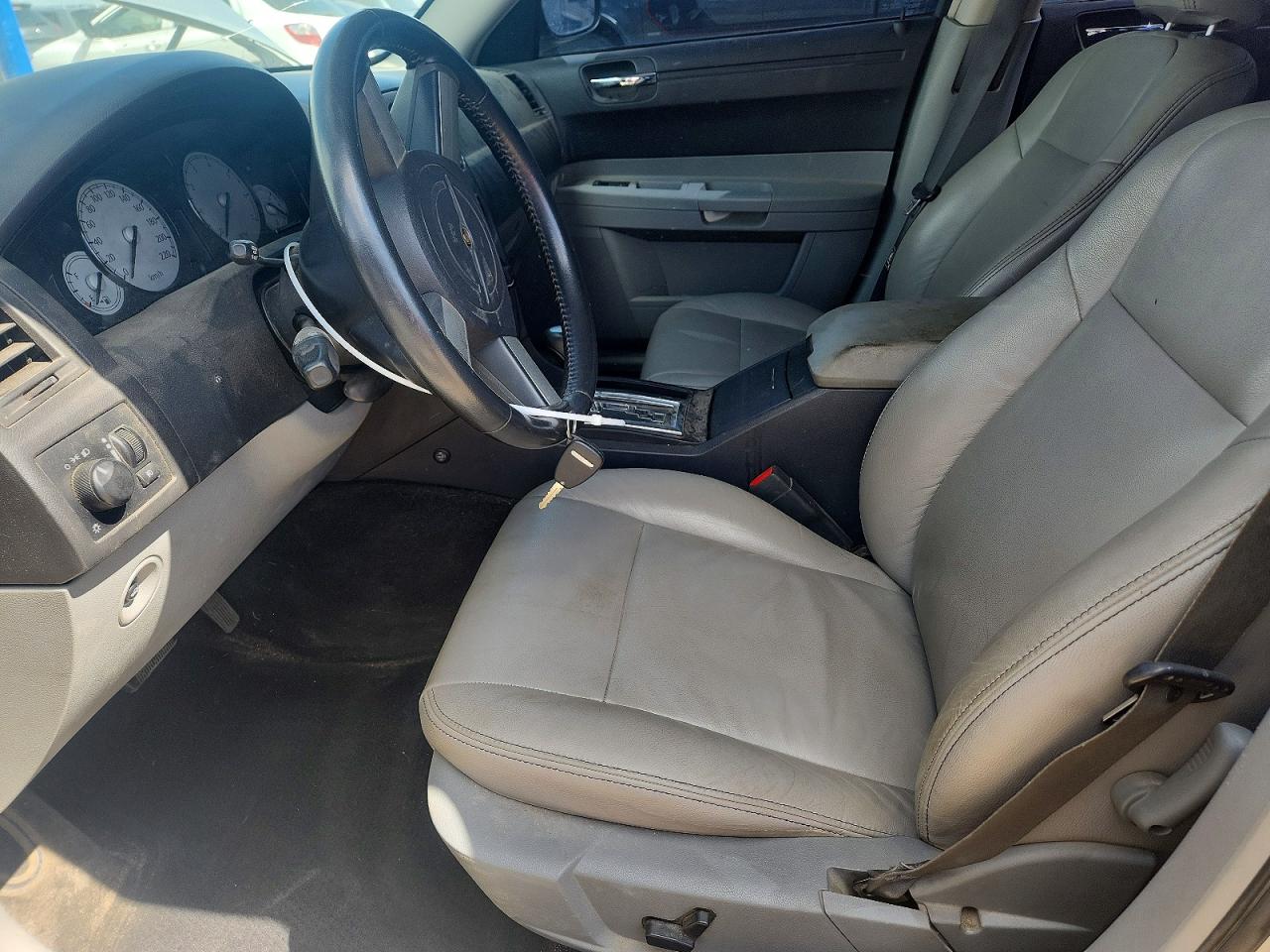 2007 Chrysler 300 Touring Gray vin: 2C3KK53G57H726410