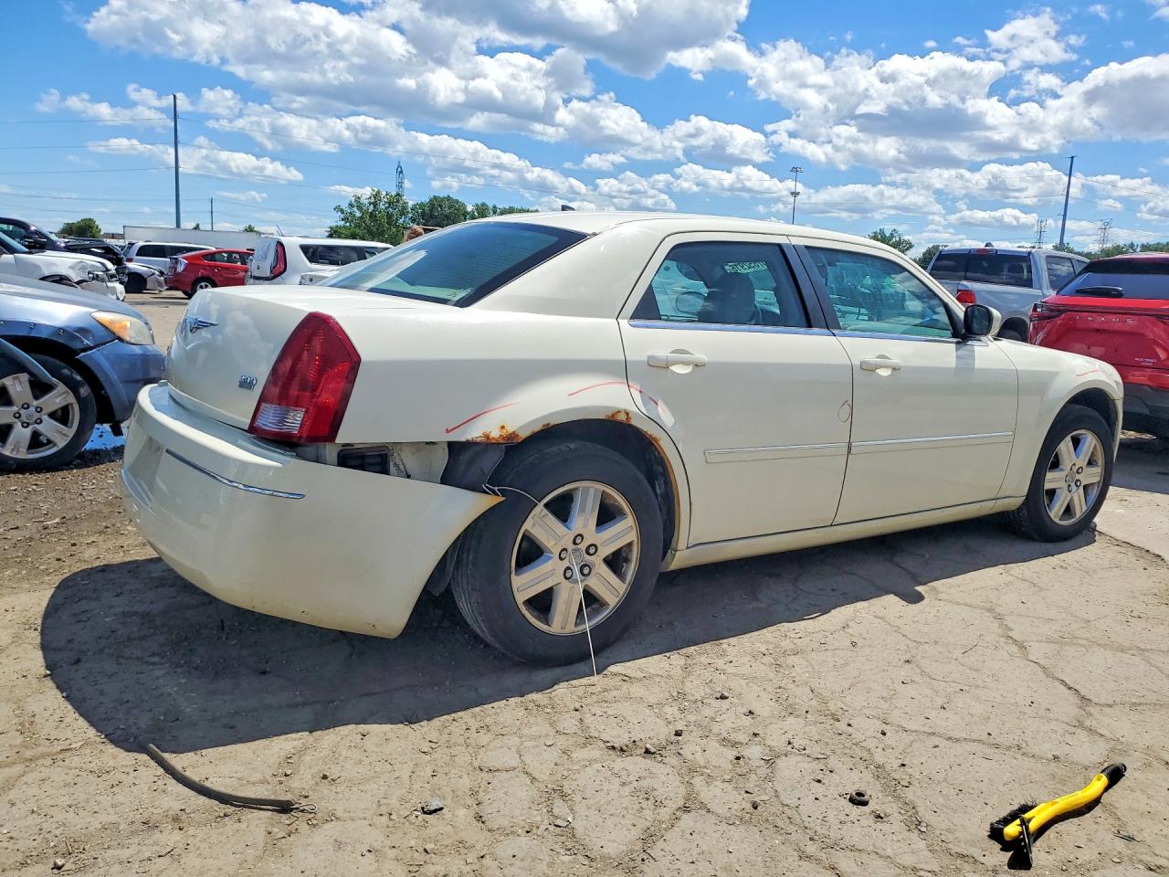 2006 Chrysler 300 Touring White vin: 2C3KK53G96H293561