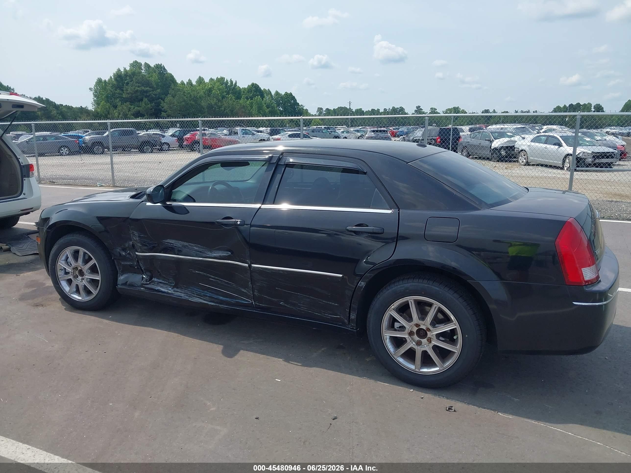 2007 Chrysler 300 Touring Black vin: 2C3KK53G97H632420