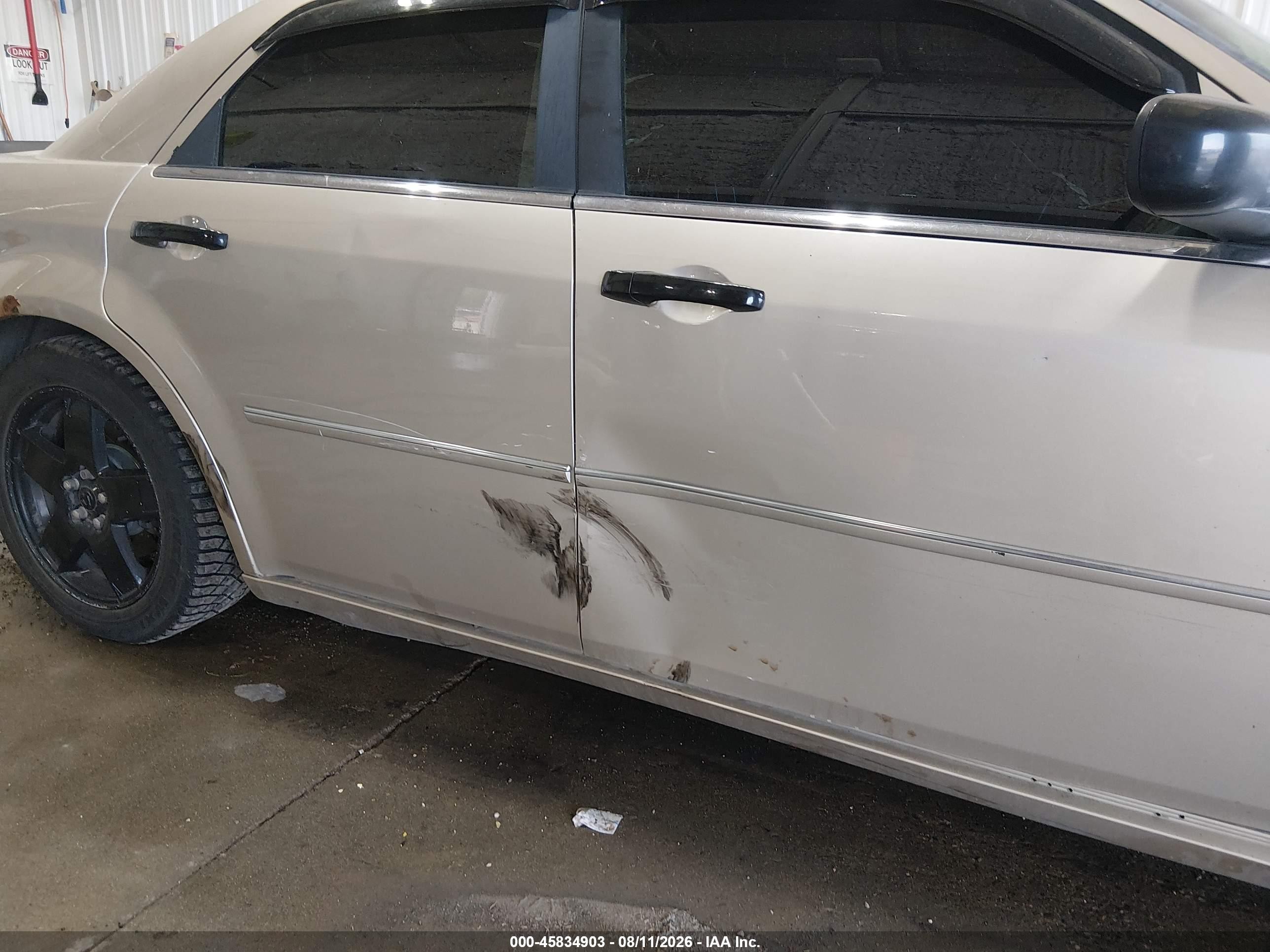 2006 Chrysler 300c   Gold vin: 2C3KK63HX6H345715