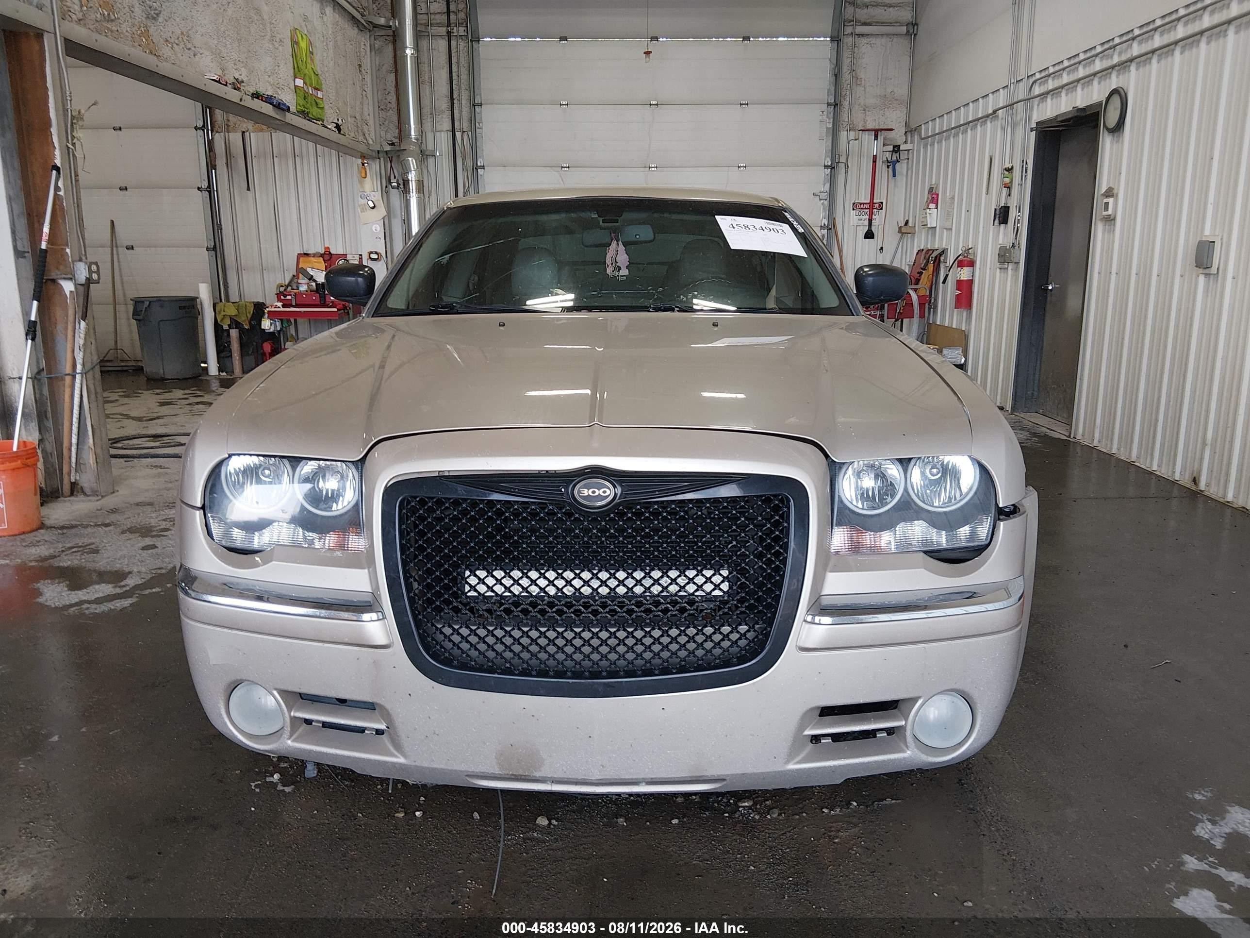 2006 Chrysler 300c   Gold vin: 2C3KK63HX6H345715