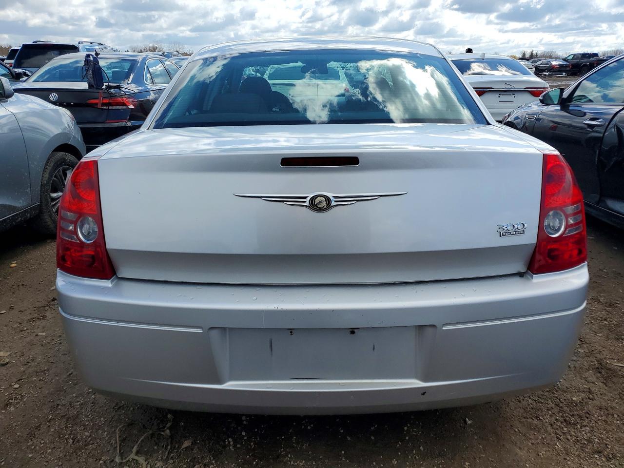 2009 Chrysler 300 Lx Silver vin: 2C3LA43D59H628195