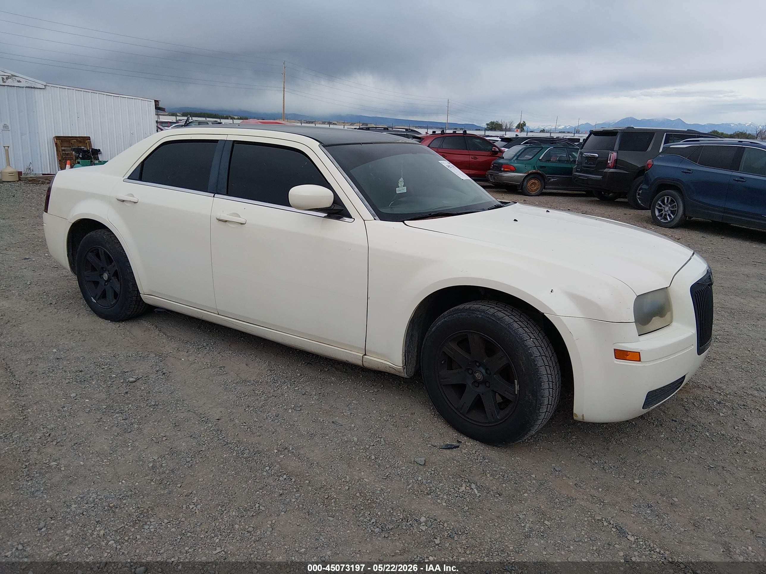 2007 Chrysler 300   Белый vin: 2C3LA43R57H600664