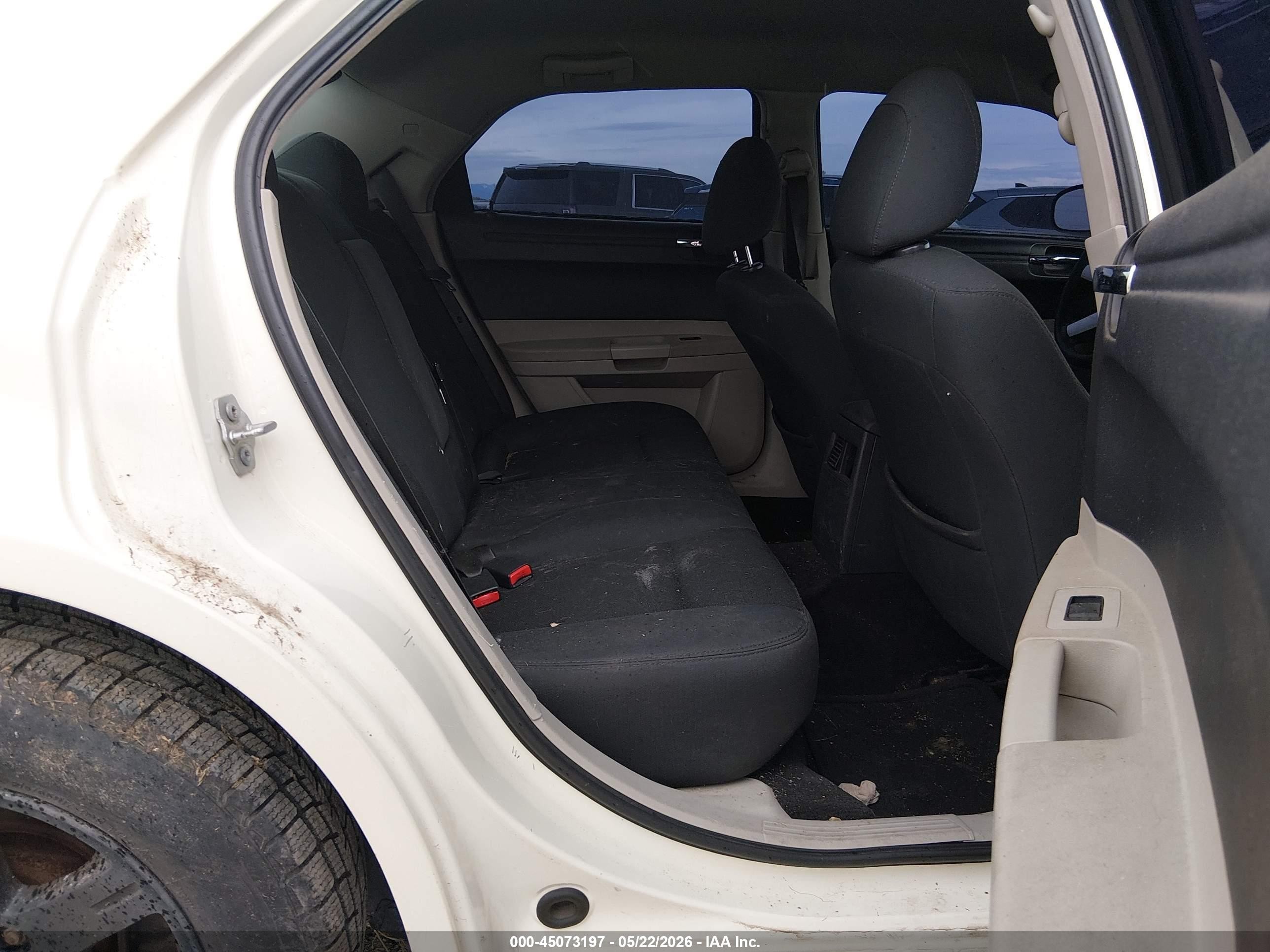 2007 Chrysler 300   Белый vin: 2C3LA43R57H600664