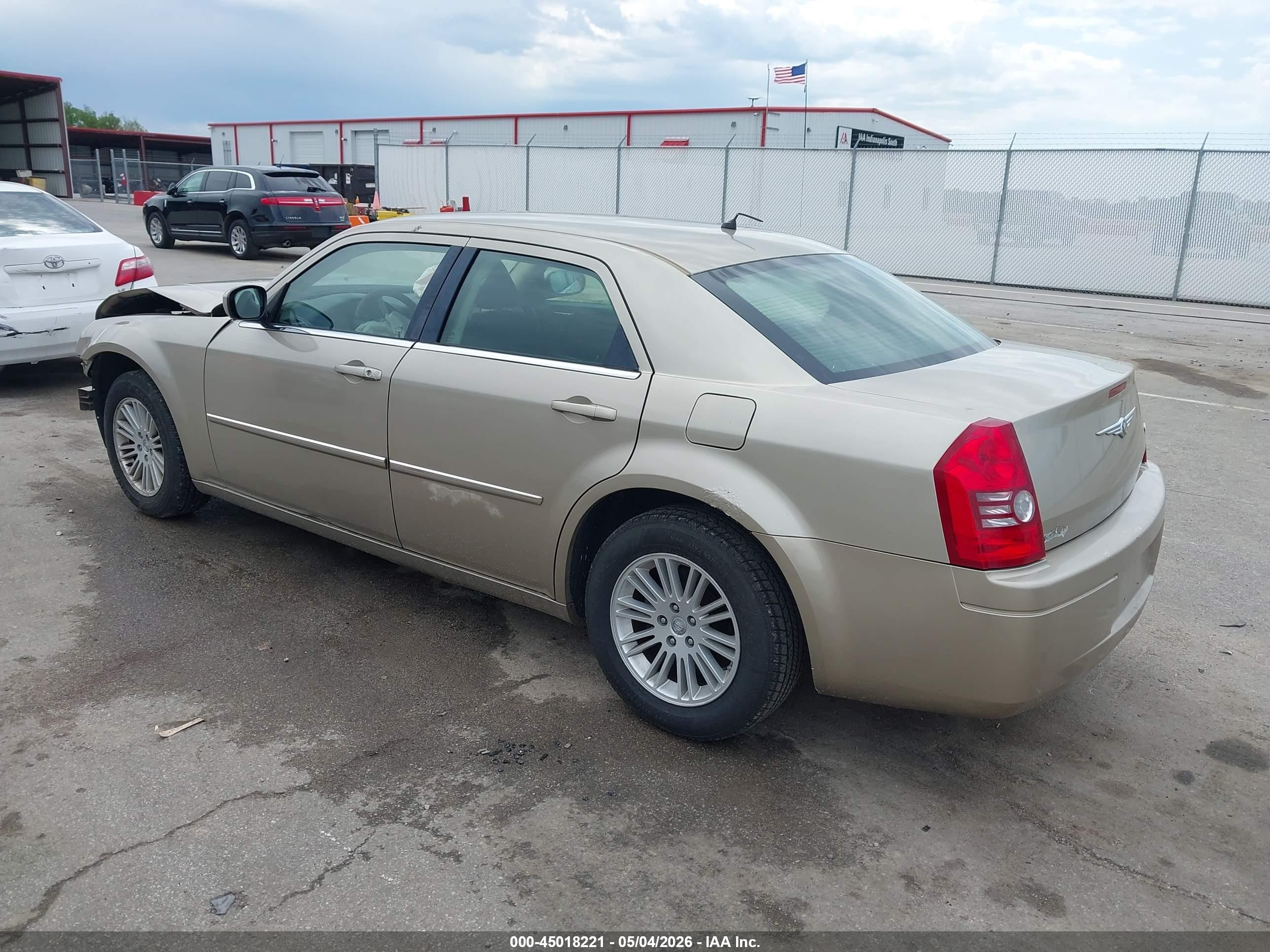 2008 Chrysler 300 Lx Gold vin: 2C3LA43R68H256151