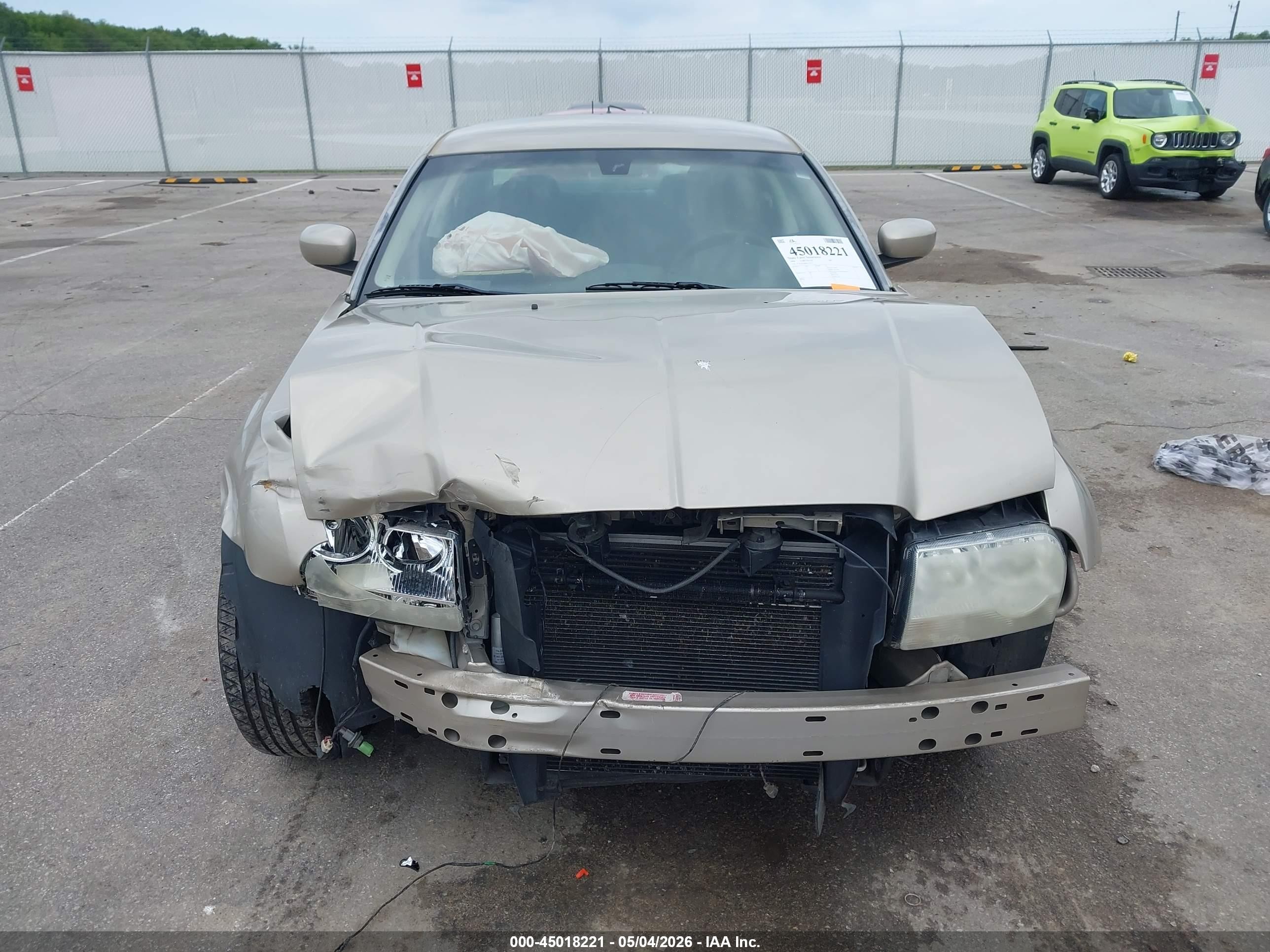 2008 Chrysler 300 Lx Gold vin: 2C3LA43R68H256151