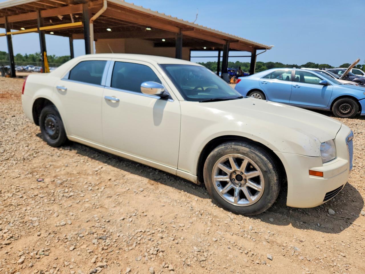 2008 Chrysler 300 Lx Кремовый vin: 2C3LA43R68H293023