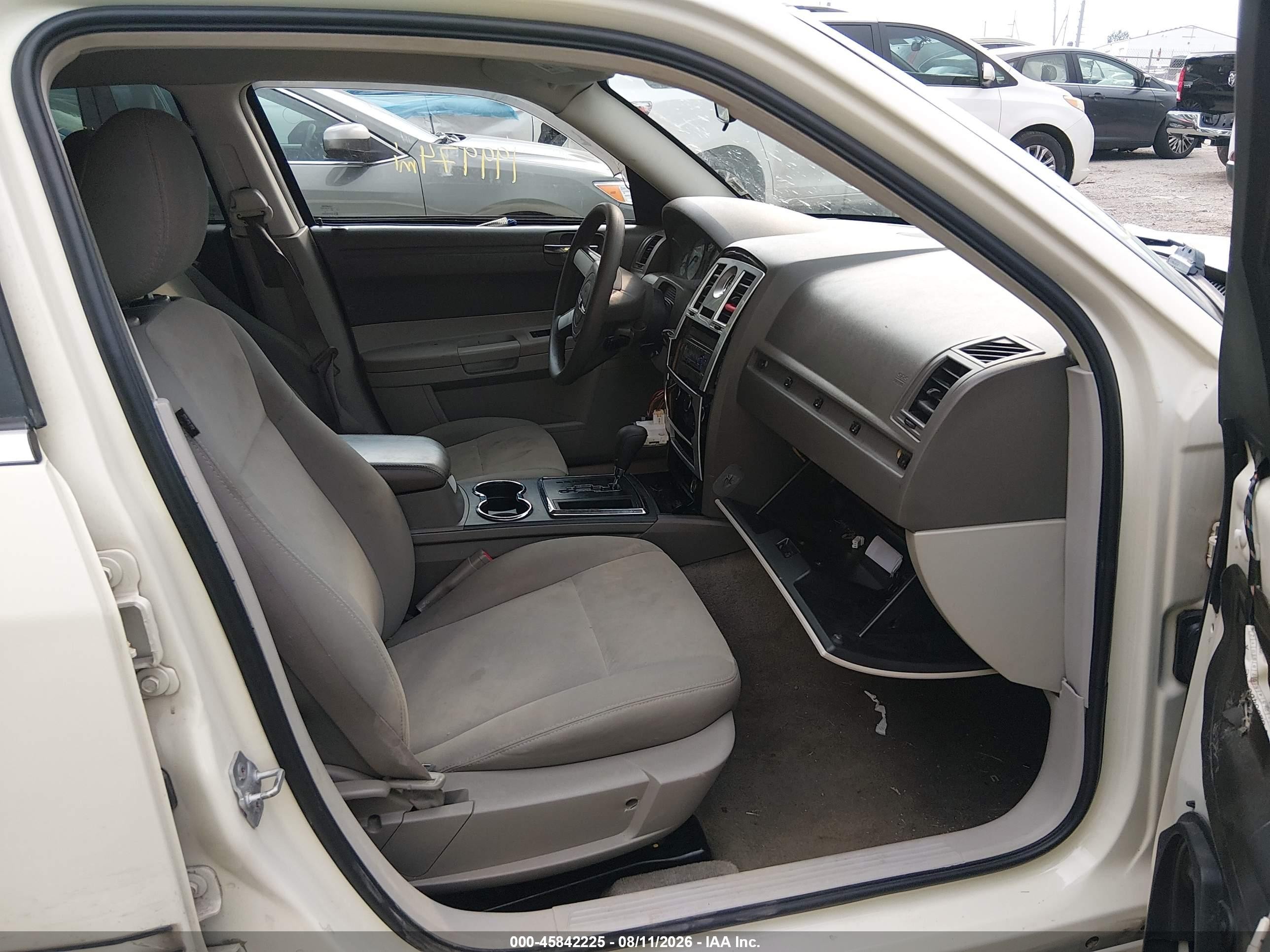 2008 Chrysler 300 Lx White vin: 2C3LA43R88H273050
