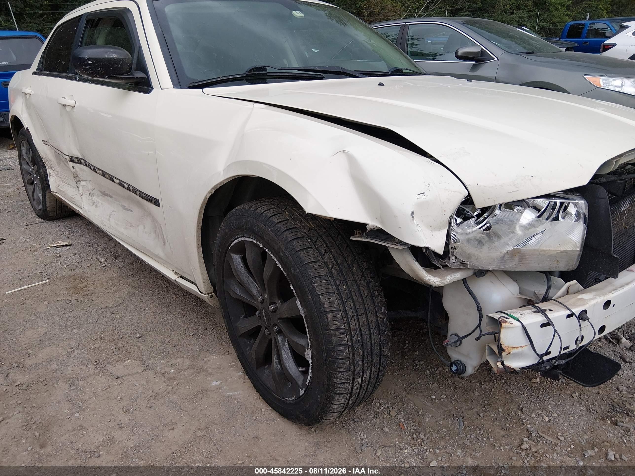2008 Chrysler 300 Lx White vin: 2C3LA43R88H273050
