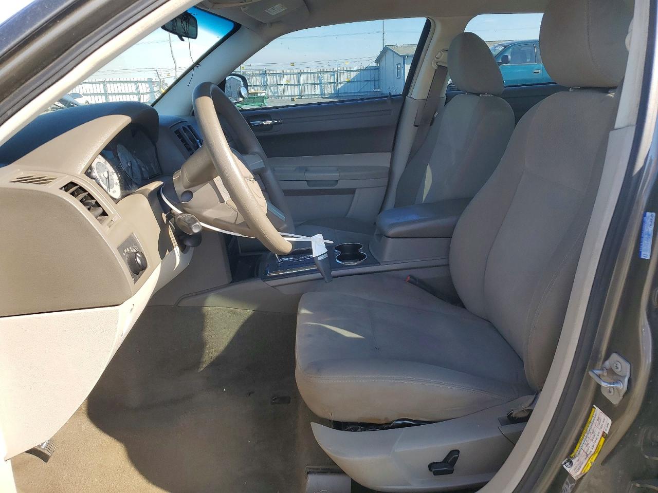 2008 Chrysler 300 Lx Tan vin: 2C3LA43R98H126395
