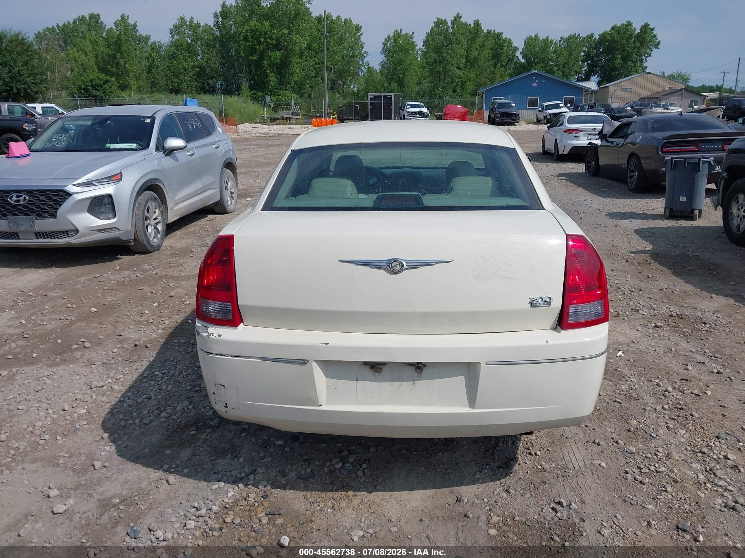 2007 Chrysler 300 Touring White vin: 2C3LA53G57H766607