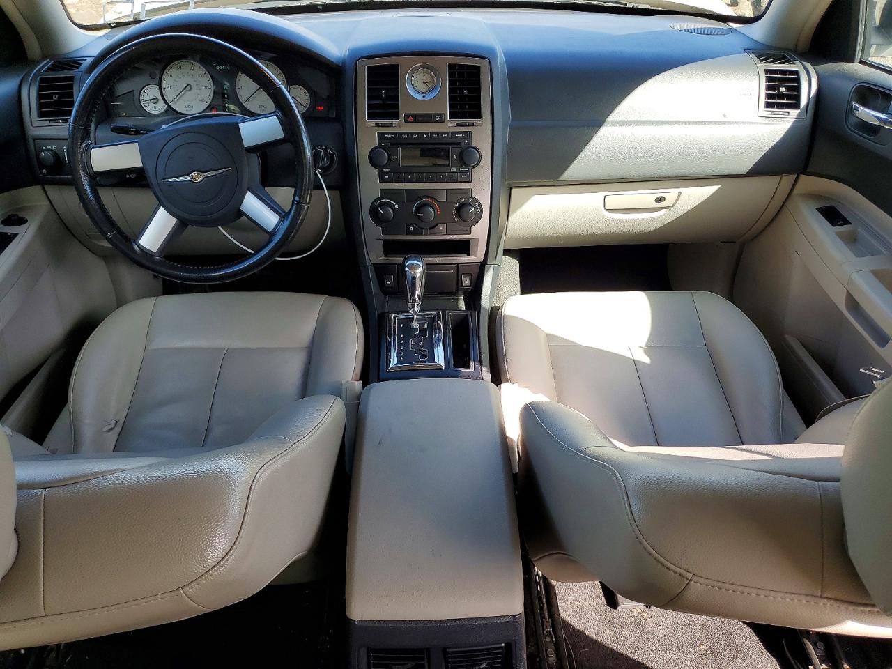 2006 Chrysler 300 Touring Tan vin: 2C3LA53G66H143348