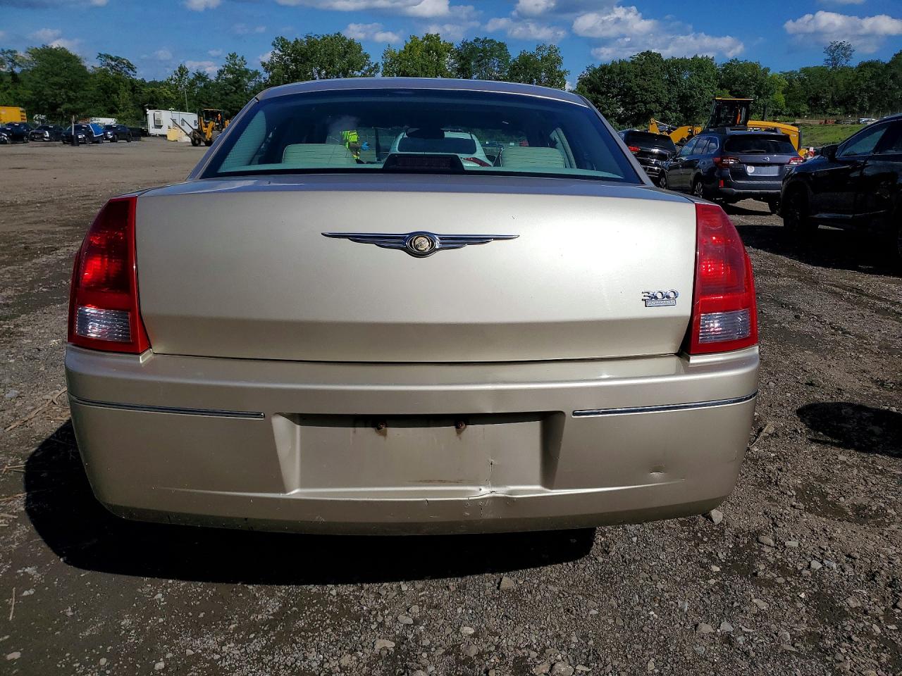 2006 Chrysler 300 Touring Tan vin: 2C3LA53G66H143348