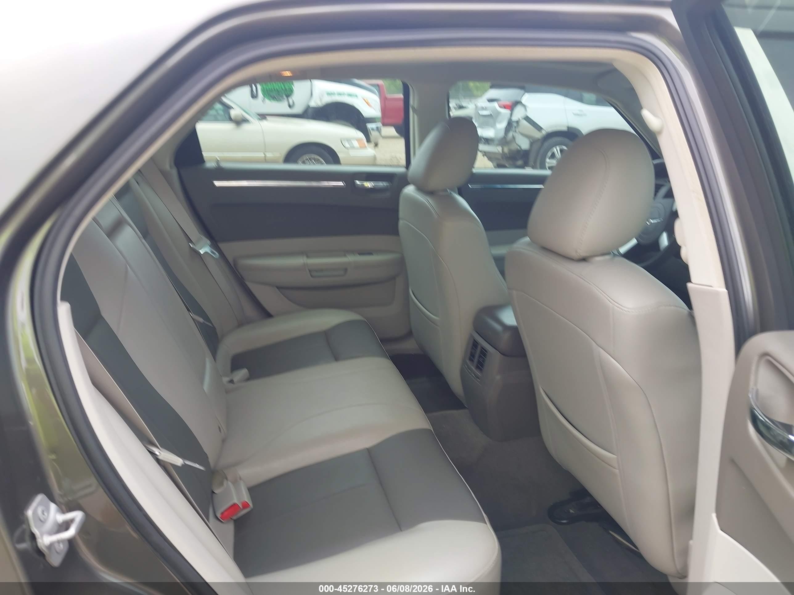2008 Chrysler 300 Touring Gray vin: 2C3LA53G68H135530