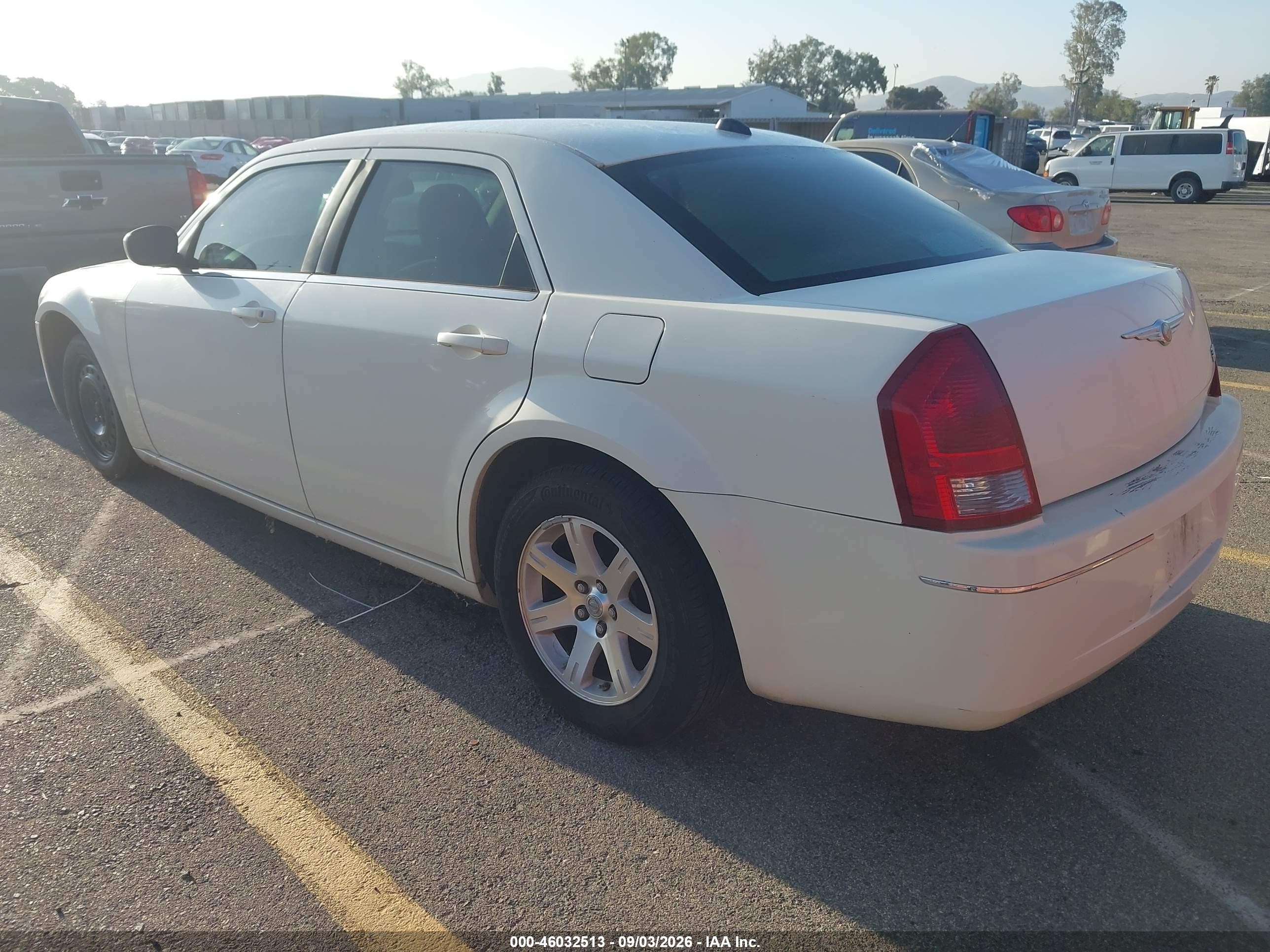 2006 Chrysler 300 Touring White vin: 2C3LA53G76H186161