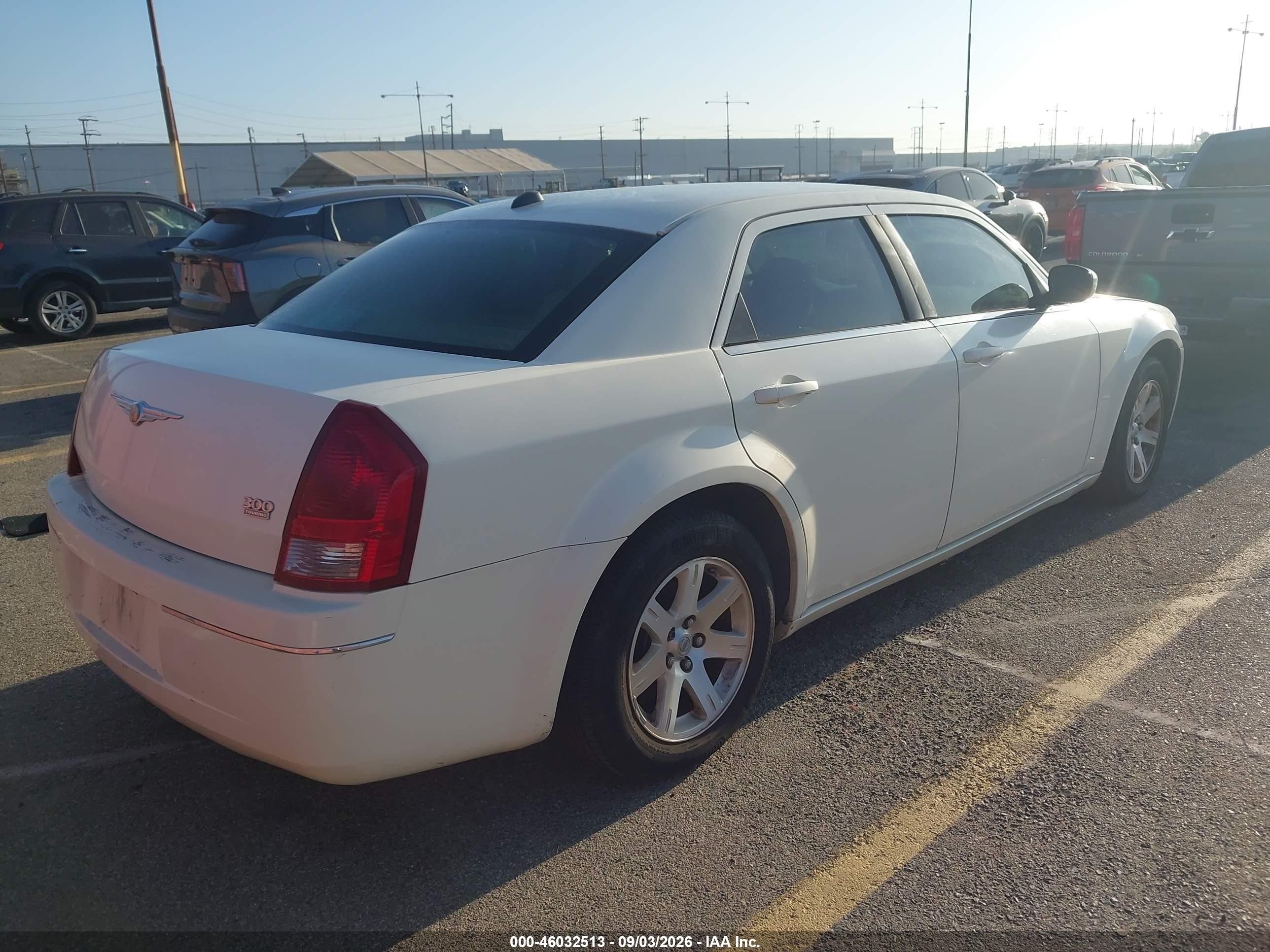 2006 Chrysler 300 Touring White vin: 2C3LA53G76H186161