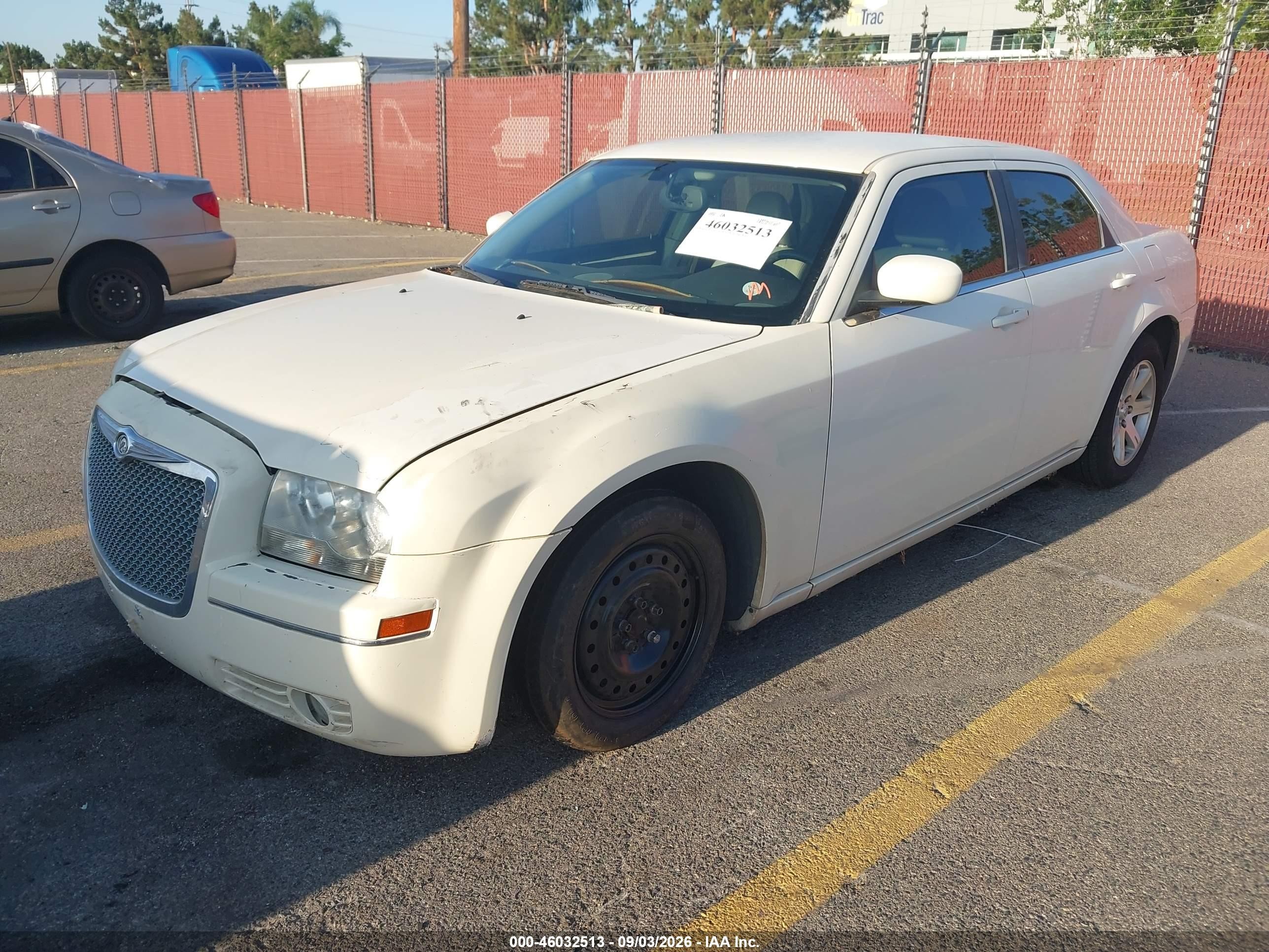 2006 Chrysler 300 Touring White vin: 2C3LA53G76H186161