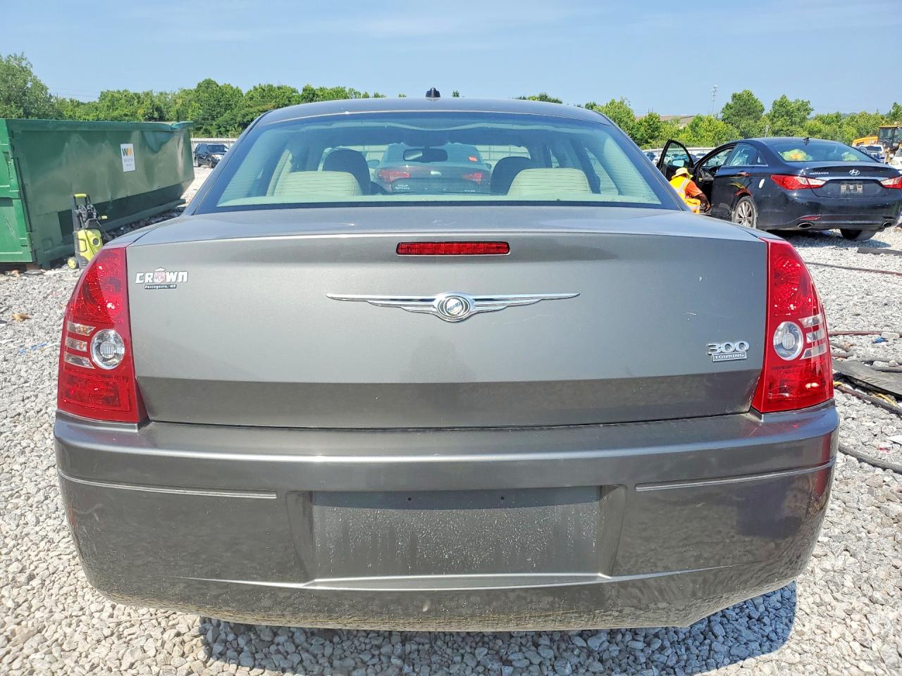 2008 Chrysler 300 Touring Желто-коричневый vin: 2C3LA53G88H223012