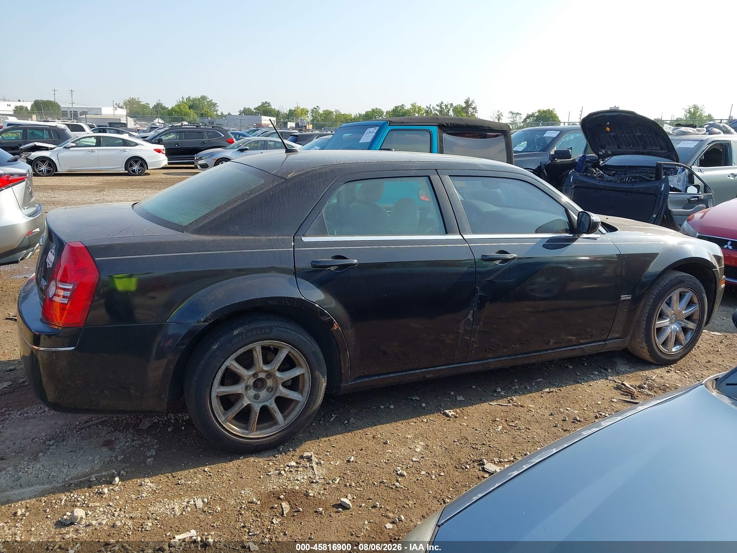 2008 Chrysler 300 Touring Black vin: 2C3LA53G98H238022